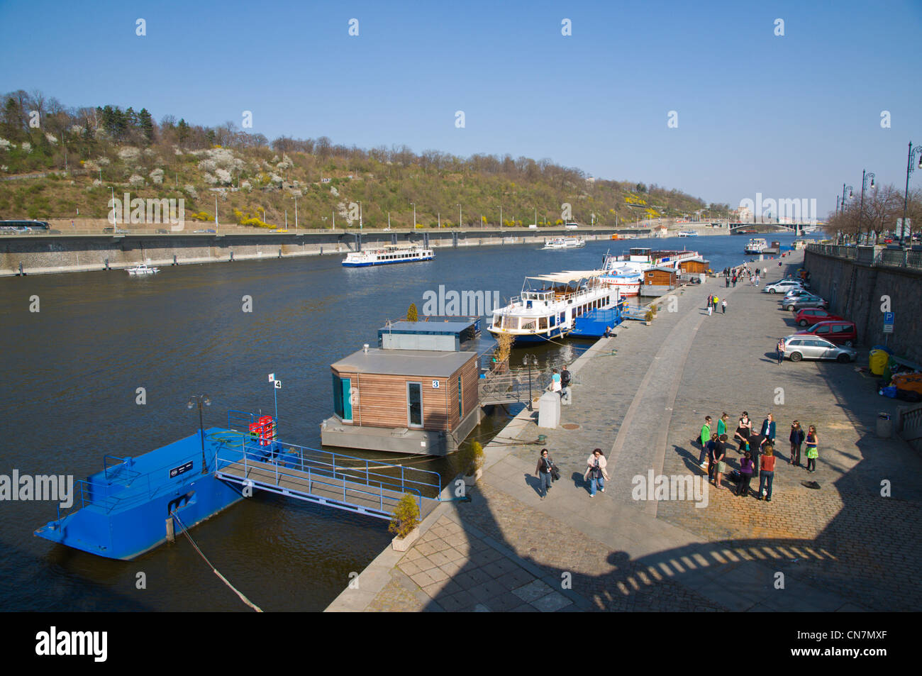 Drovakovo Nabrezi Uferpromenade Prag Tschechische Republik Europa Stockfoto