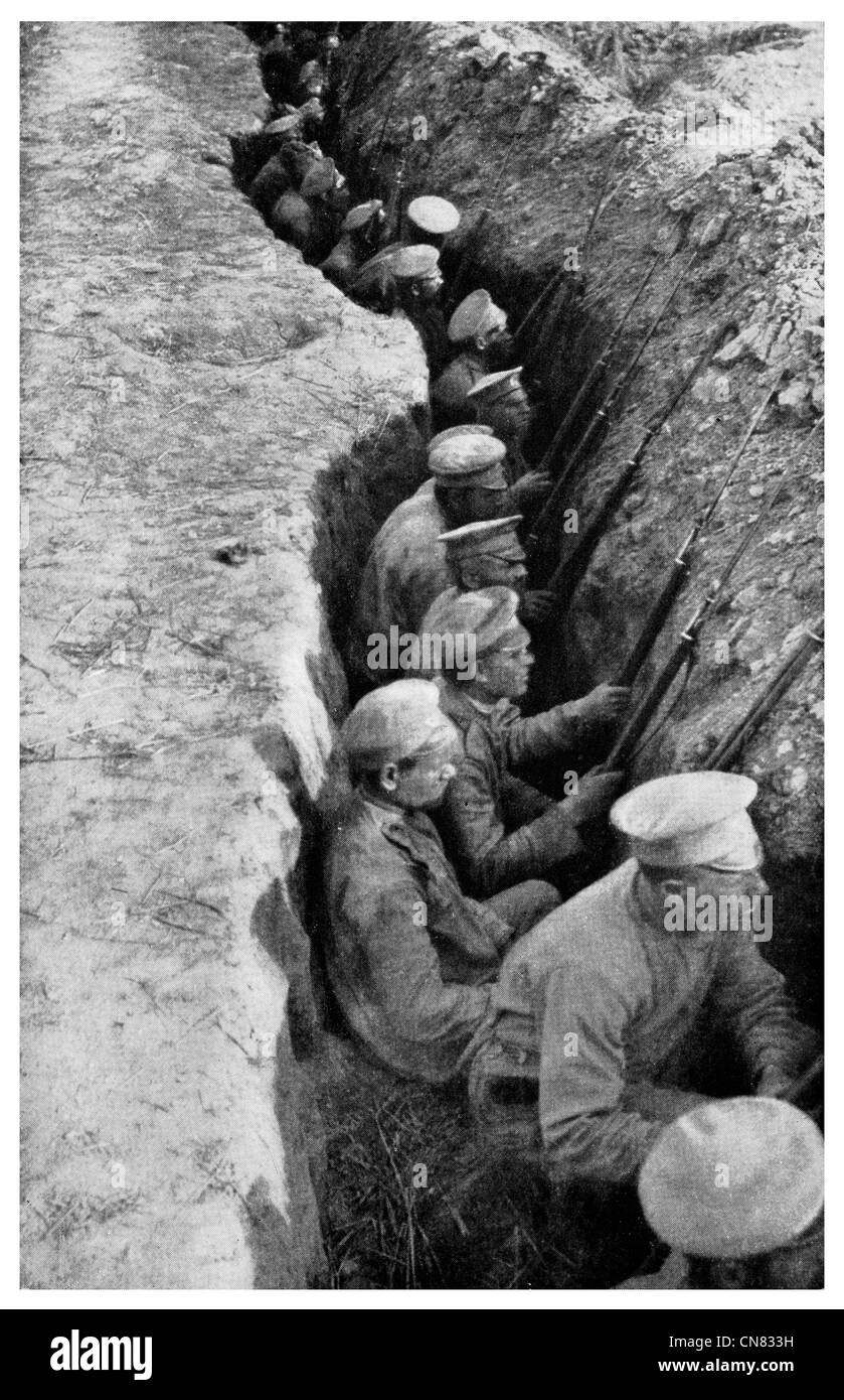 1917 russische Nachhut trench erwarteten deutschen Angriff Frontlinie Weltkrieg Stockfoto