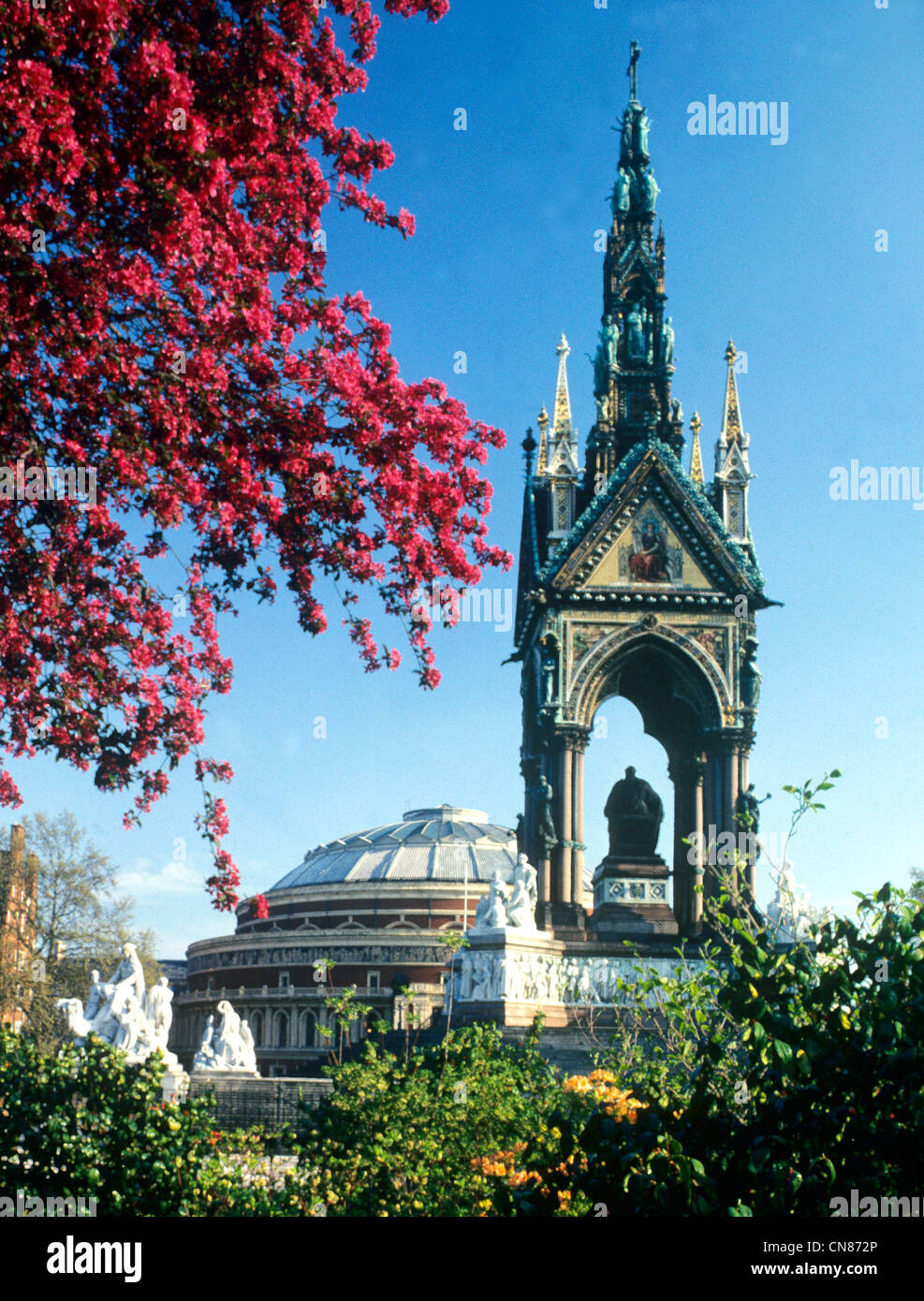 Albert Memorial, Kensington Gardens, London England UK Englisch britischen königlichen Denkmäler Frühling Blüte Frühling Stockfoto