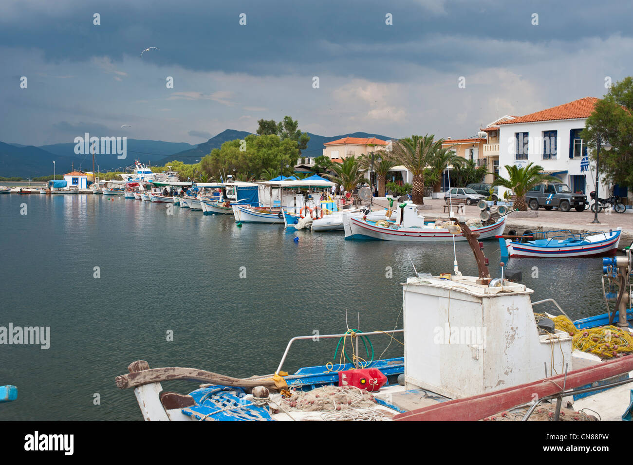 Grèce, Nord Ost Ägäischen Inseln, Lesbos Insel, Skala Kalloni, Hafen und Searesort in den Golf von Kalloni Stockfoto