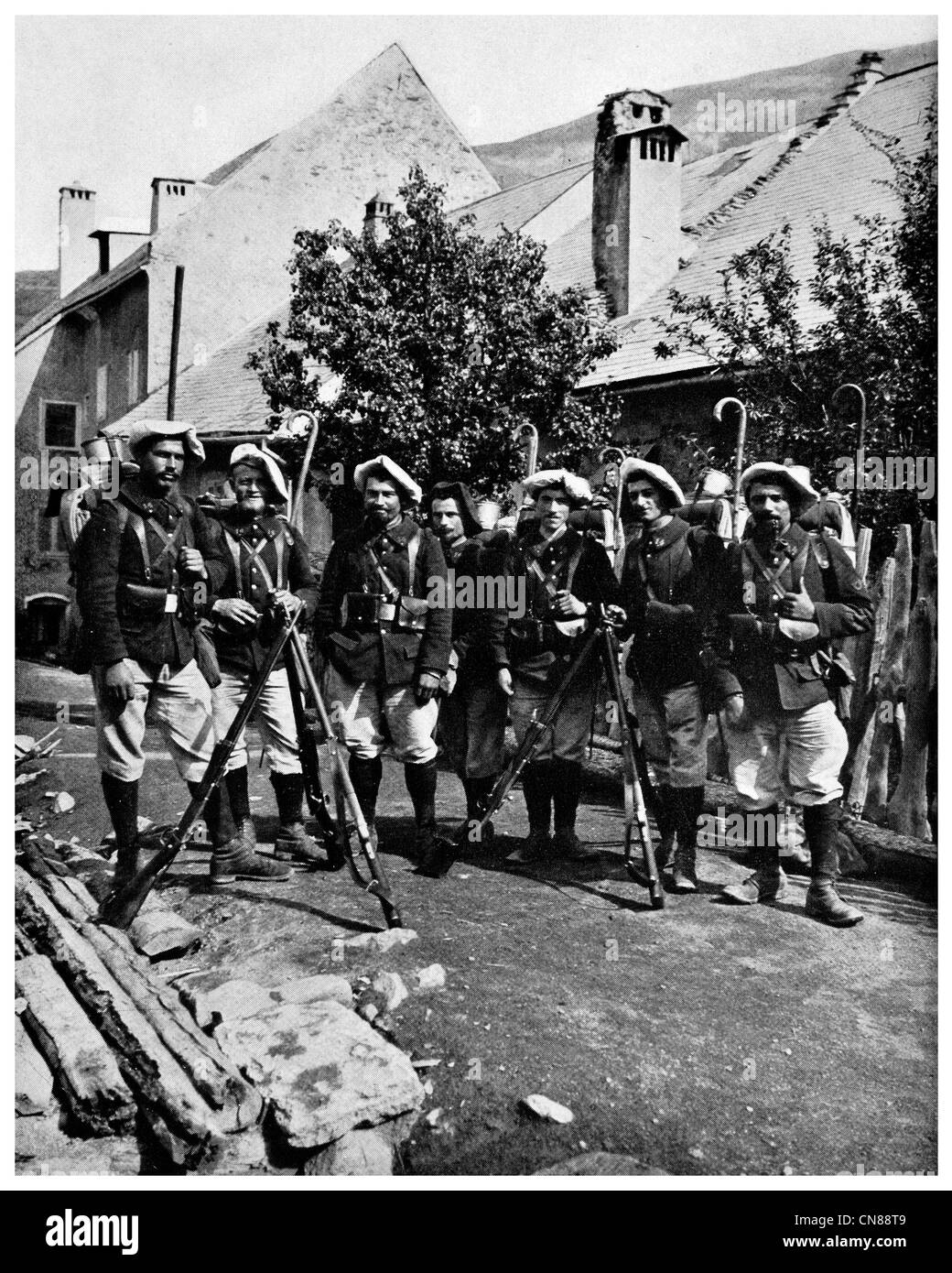 Zuerst veröffentlicht 1915 Franzosen Chasseurs Des Alpins Soldat Berg Stockfoto Zuerst veröffentlicht 1915 Franzosen Chasseurs Des Alpins Soldat Berg Stockfoto