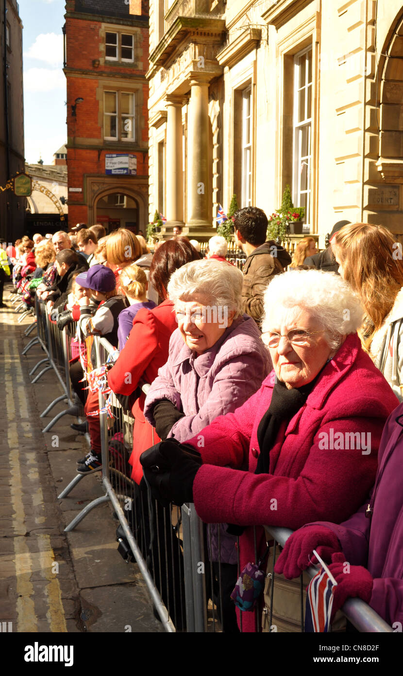 Königin besucht York Gründonnerstag Stockfoto