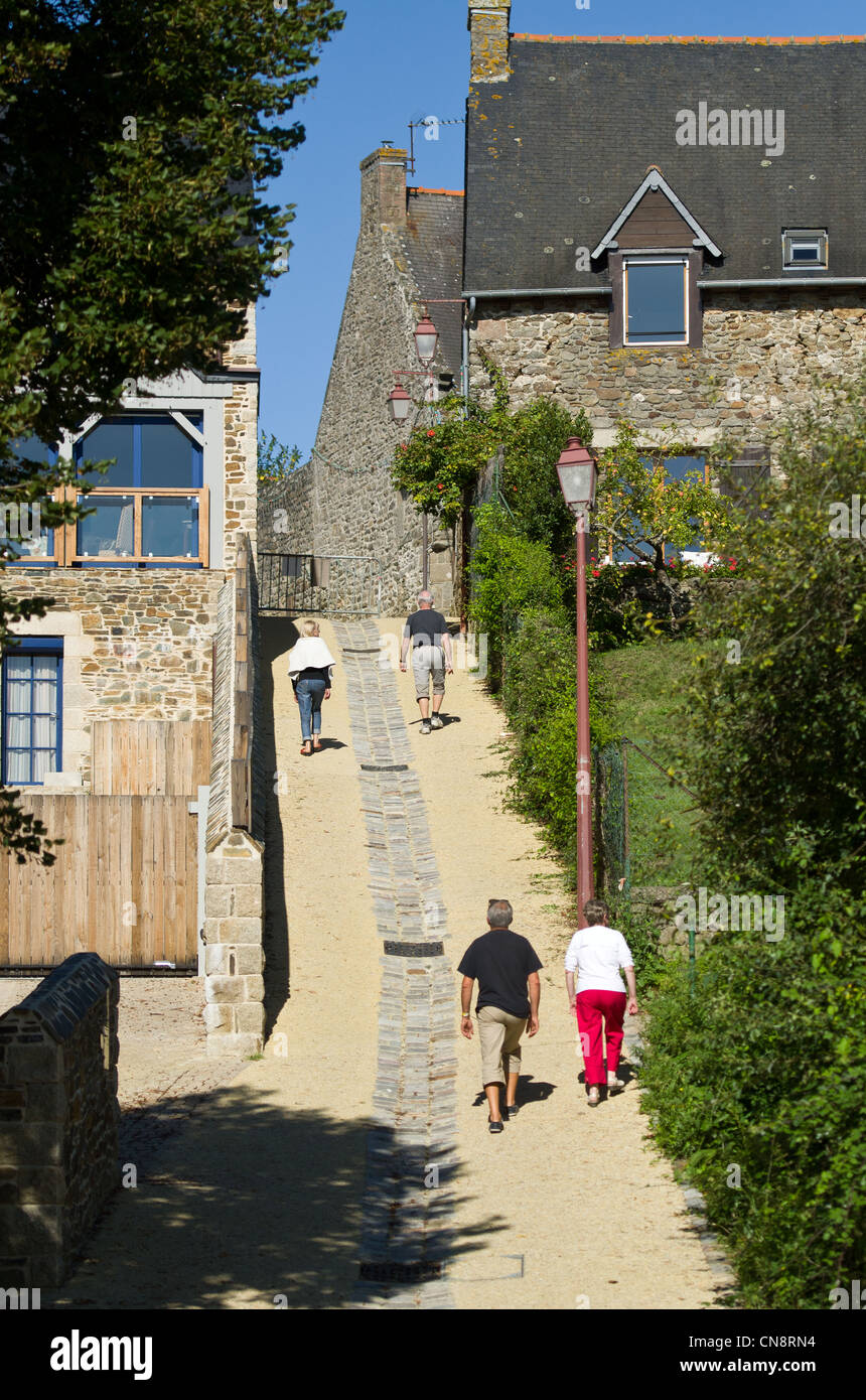 Frankreich, Ille et Vilaine, Saint Suliac gekennzeichnet Les Plus Beaux Dörfer de France (The Most Beautiful Dörfer Frankreichs), Reis Stockfoto