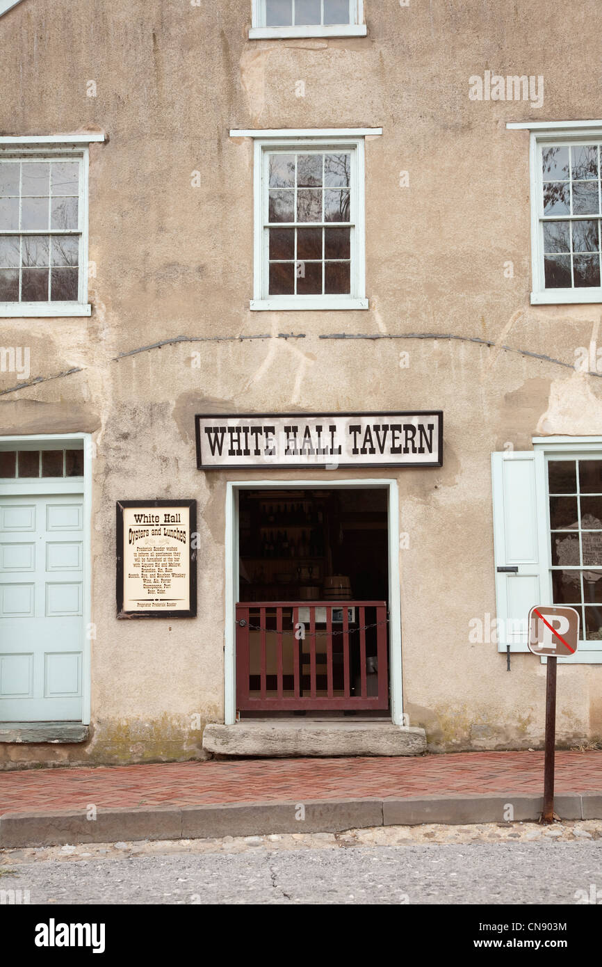Die historischen White Hall Tavern auf Potomac Street, Harpers Ferry National Historical Park, West Virginia, USA Stockfoto