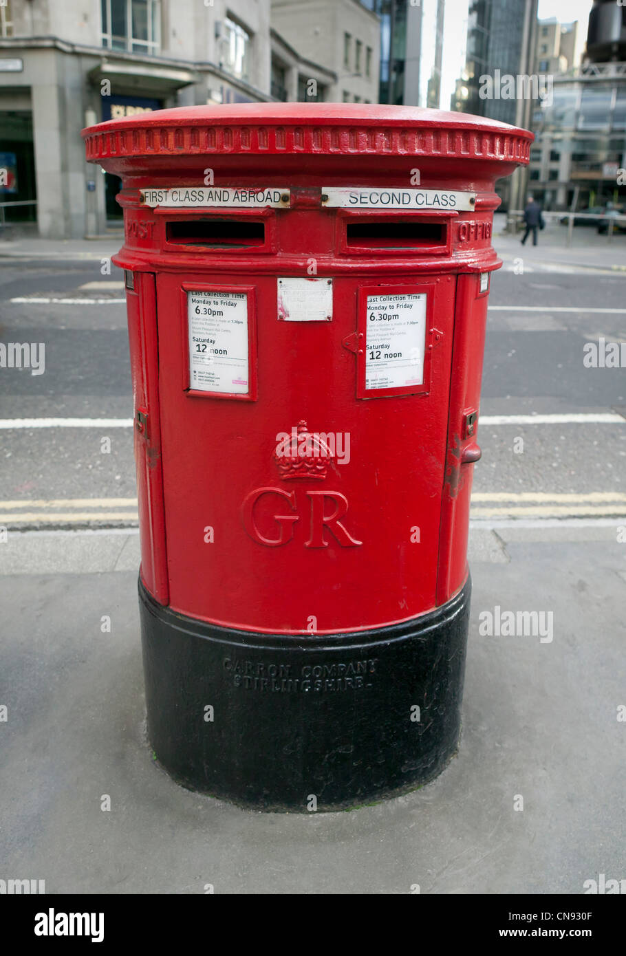 Red Royal Postfach auf Straße von London Stockfoto