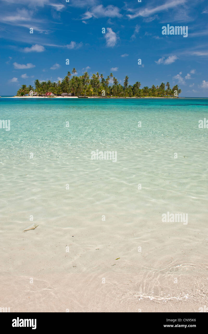 Panama, San Blas Archipel, autonome Gebiet Kuna Yala, Achutupu Insel Los Perros, eines 378 Inseln Stockfoto