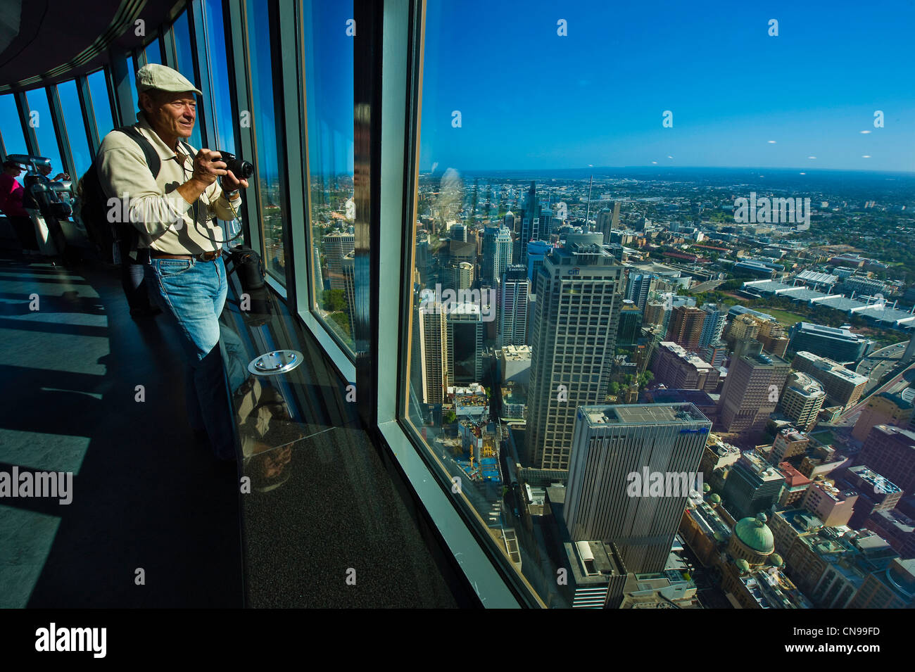 Australien, New South Wales, Sydney, am oberen Rand der AMP Tower, dem höchsten Turm der südlichen Hemisphäre (305m) fertiggestellt Stockfoto