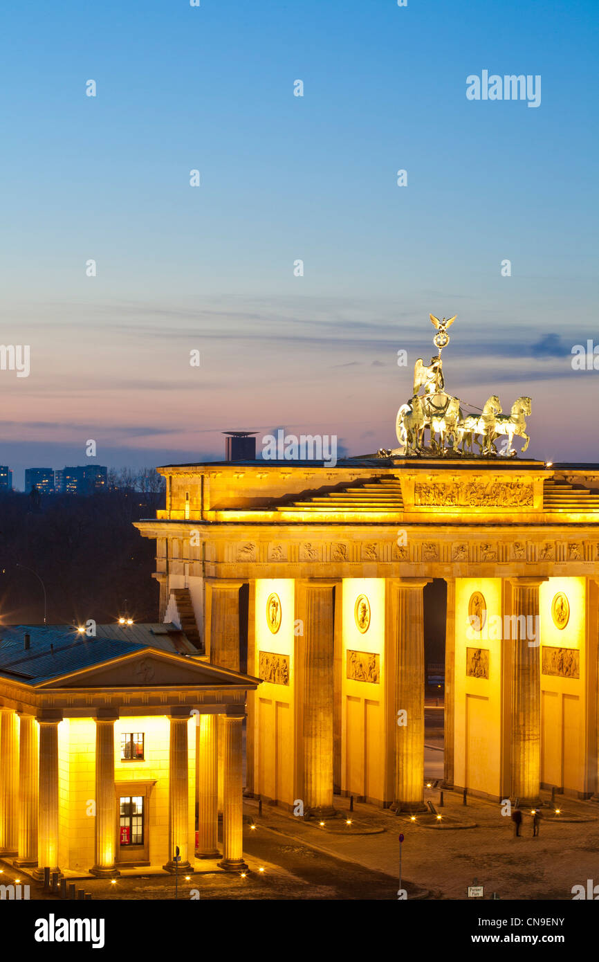 Deutschland, Berlin, Dorotheenstadt, Brandenburger Tor, ein Denkmal errichtet am Ende des 18. Jahrhunderts von Carl Gotthard Langhans Stockfoto
