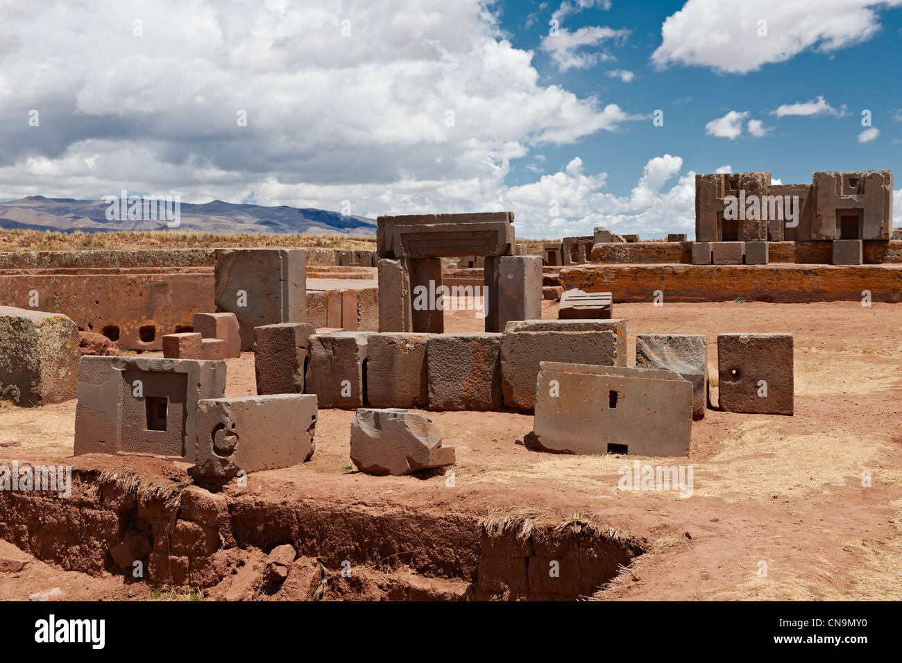 Prä-Inka Website Tiwanaku, Aera Puma Puncu, UNESCO-Weltkulturerbe, La Paz, Bolivien, Südamerika Stockfoto