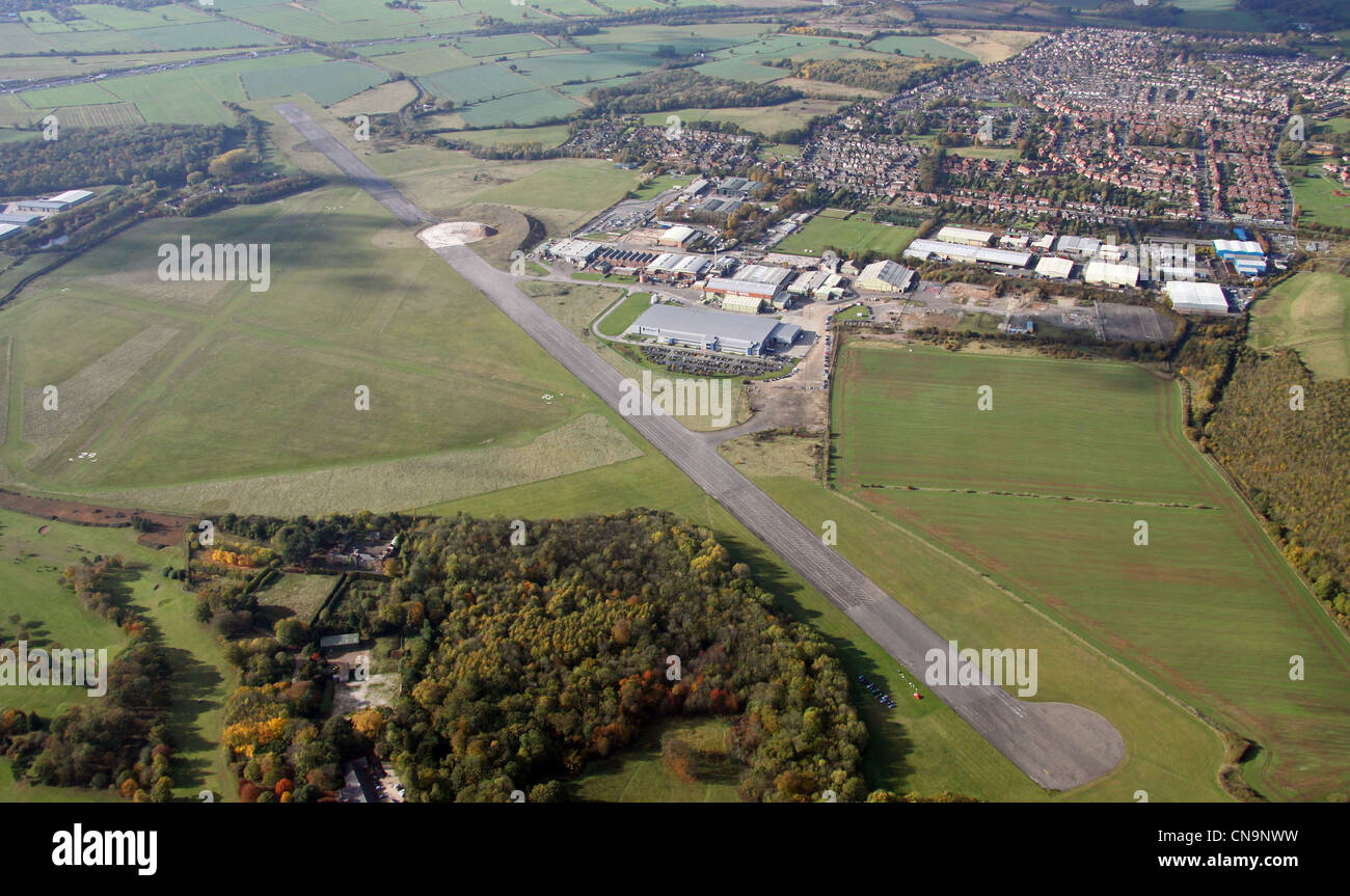 Luftbild der aktiven Rolls-Royce-Fabrik im Hucknall Aerodrome (die jetzt dauerhaft geschlossen ist) Stockfoto