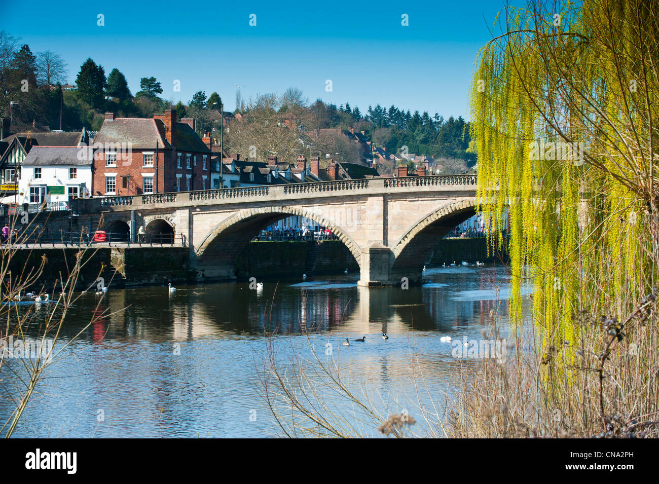Fluss Severn und Brücke bei Bewdley Worcestershire England Stockfoto