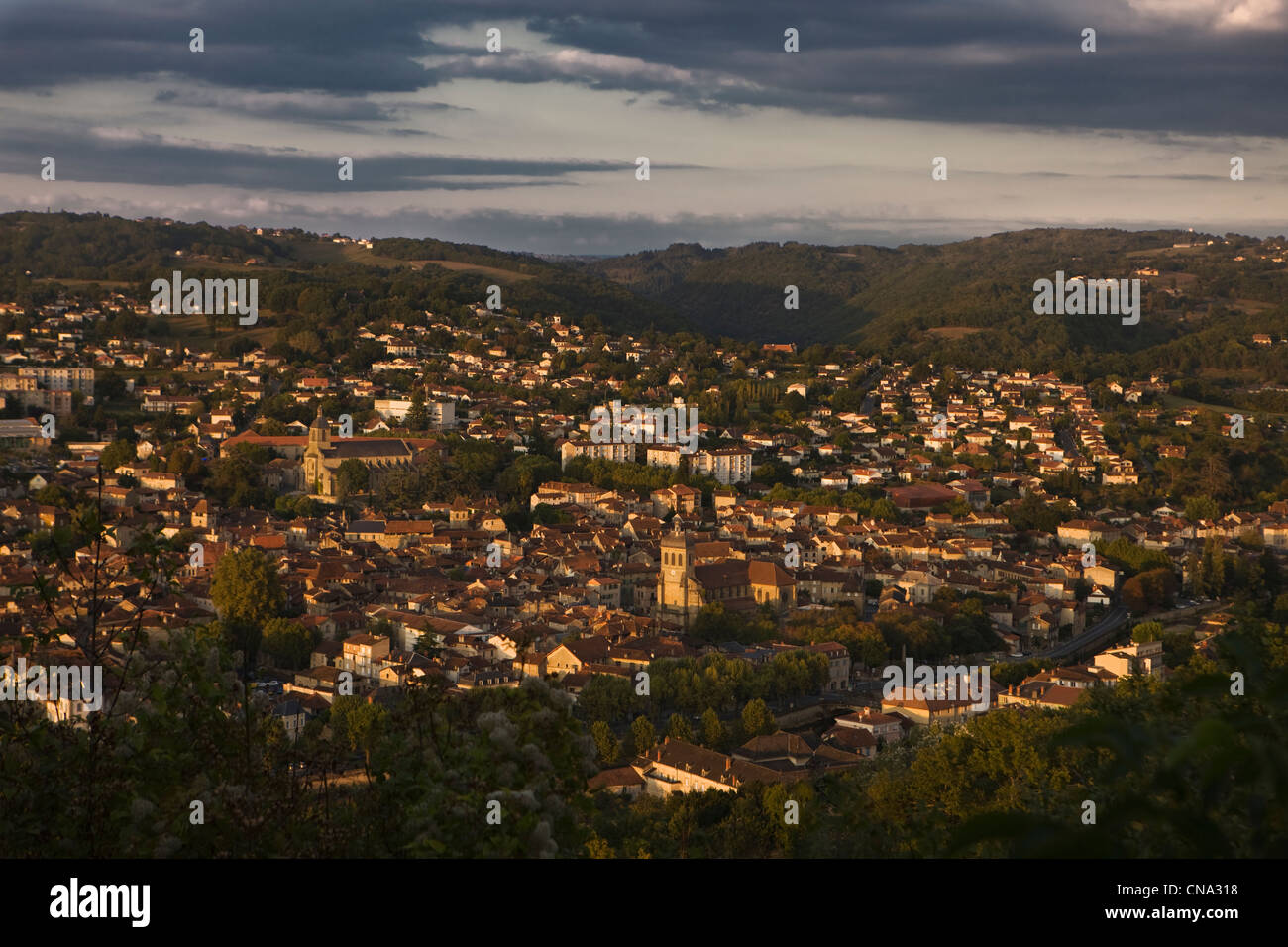 Frankreich, Lot, Figeac, Stadtansicht aus dem Cingle Stockfoto
