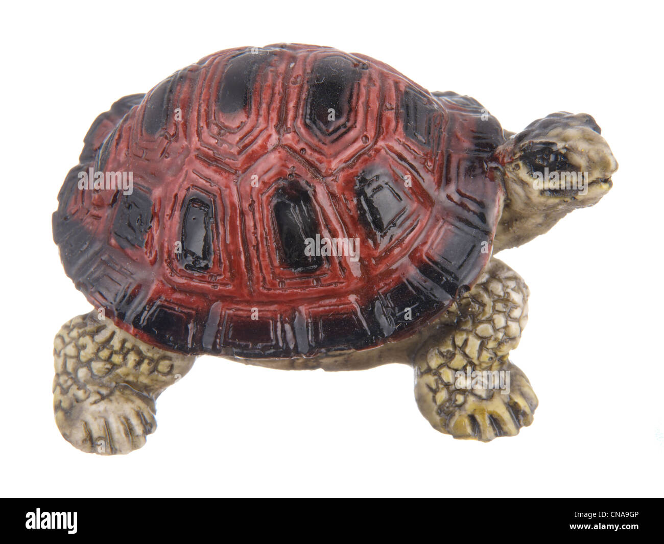 Keramik Figur Schildkröte auf weißem Hintergrund Stockfoto