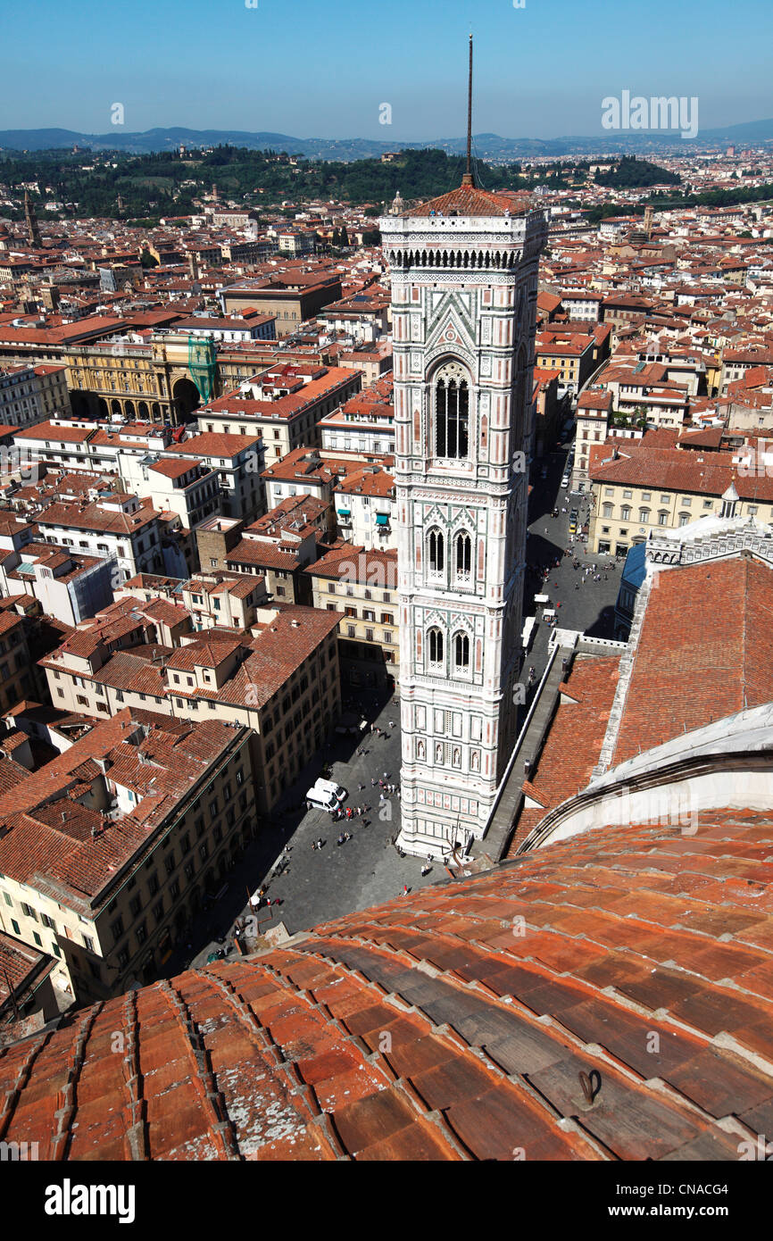 Italien, Toskana, Florenz, Altstadt Weltkulturerbe der UNESCO, Campanile und Panorama vom Dom Santa Maria Stockfoto