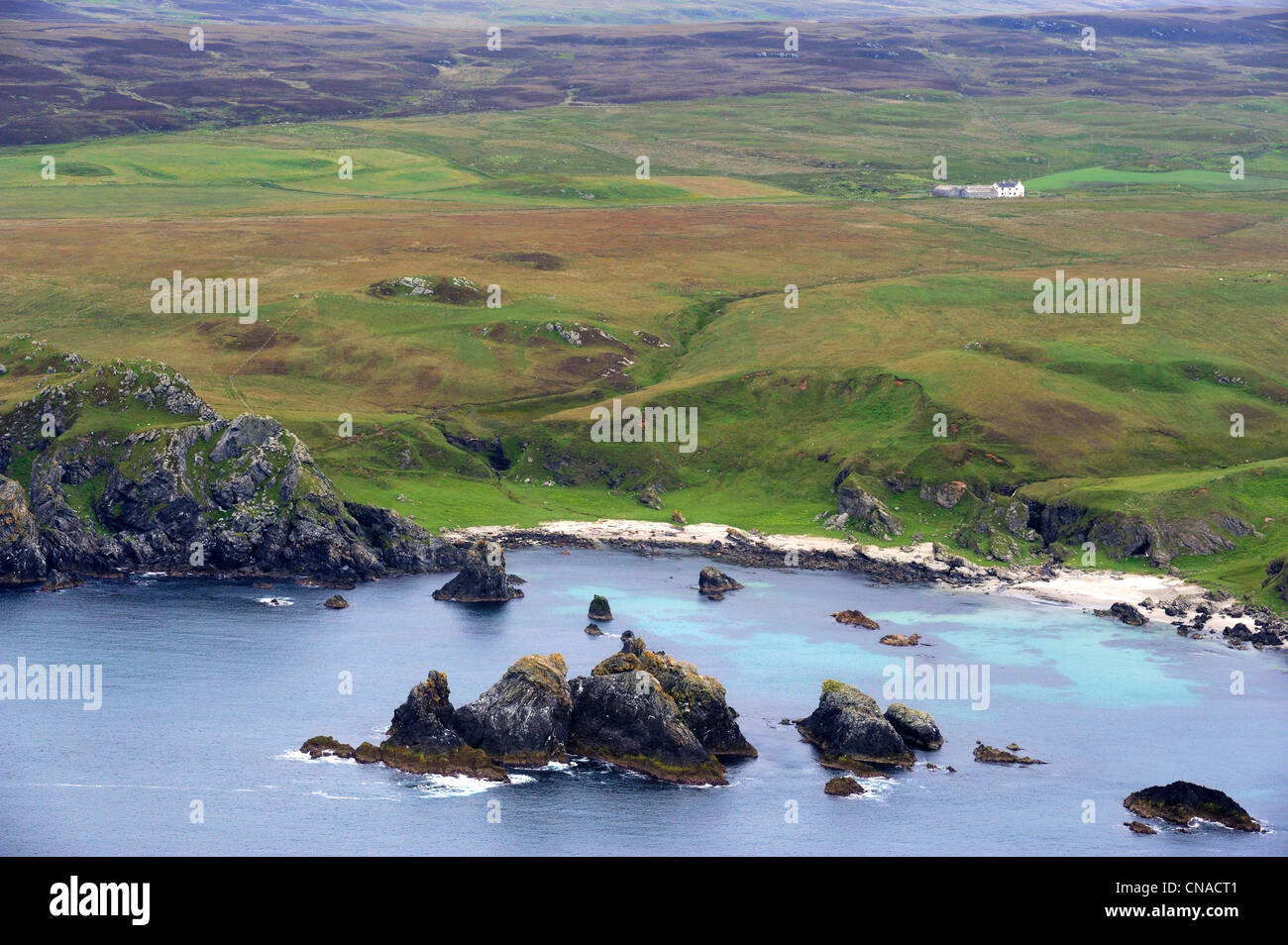 Großbritannien, Schottland, Inneren Hebriden, Insel Islay, abgelegenen Farm auf die zerklüftete Küste von The Oa südlich von Port Ellen Stockfoto