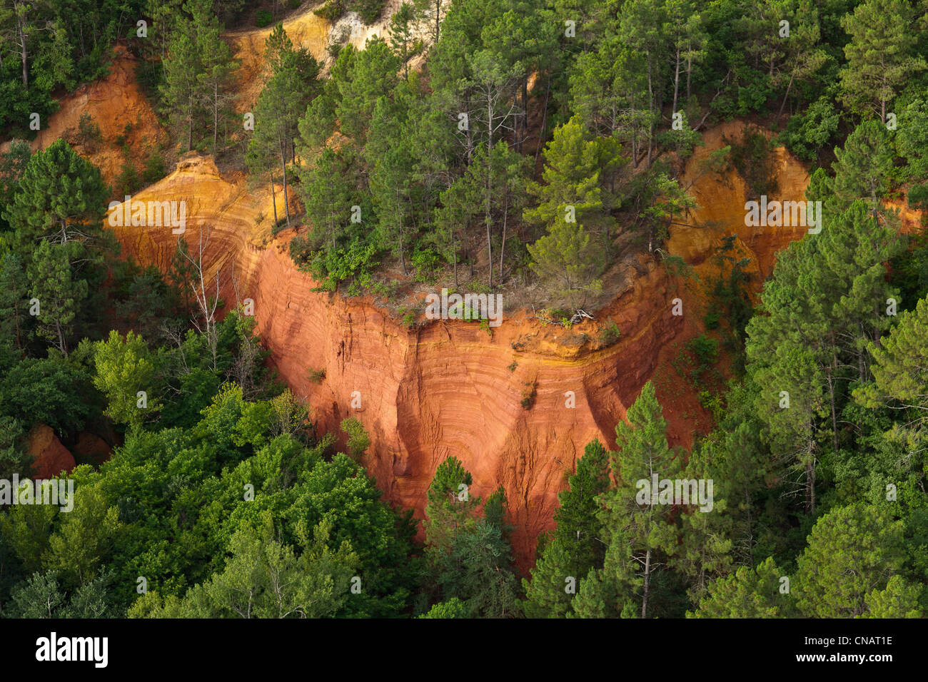Frankreich, Vaucluse, Rustrel, Colorado Provencal, Steinbrüche alte Ocker (Luftbild) Stockfoto