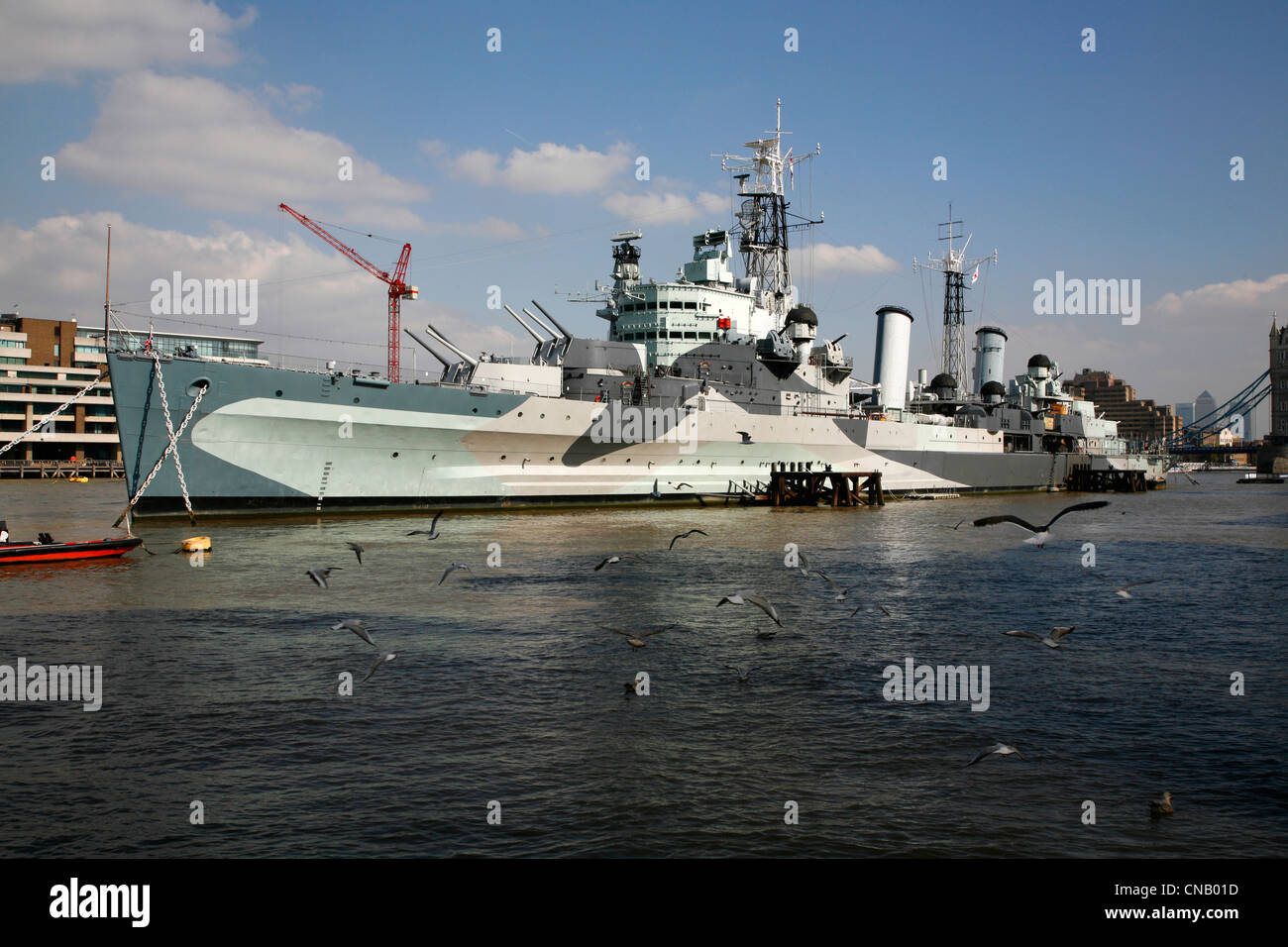 HMS Belfast festgemacht an der Themse in der Nähe von London Bridge, London, UK Stockfoto