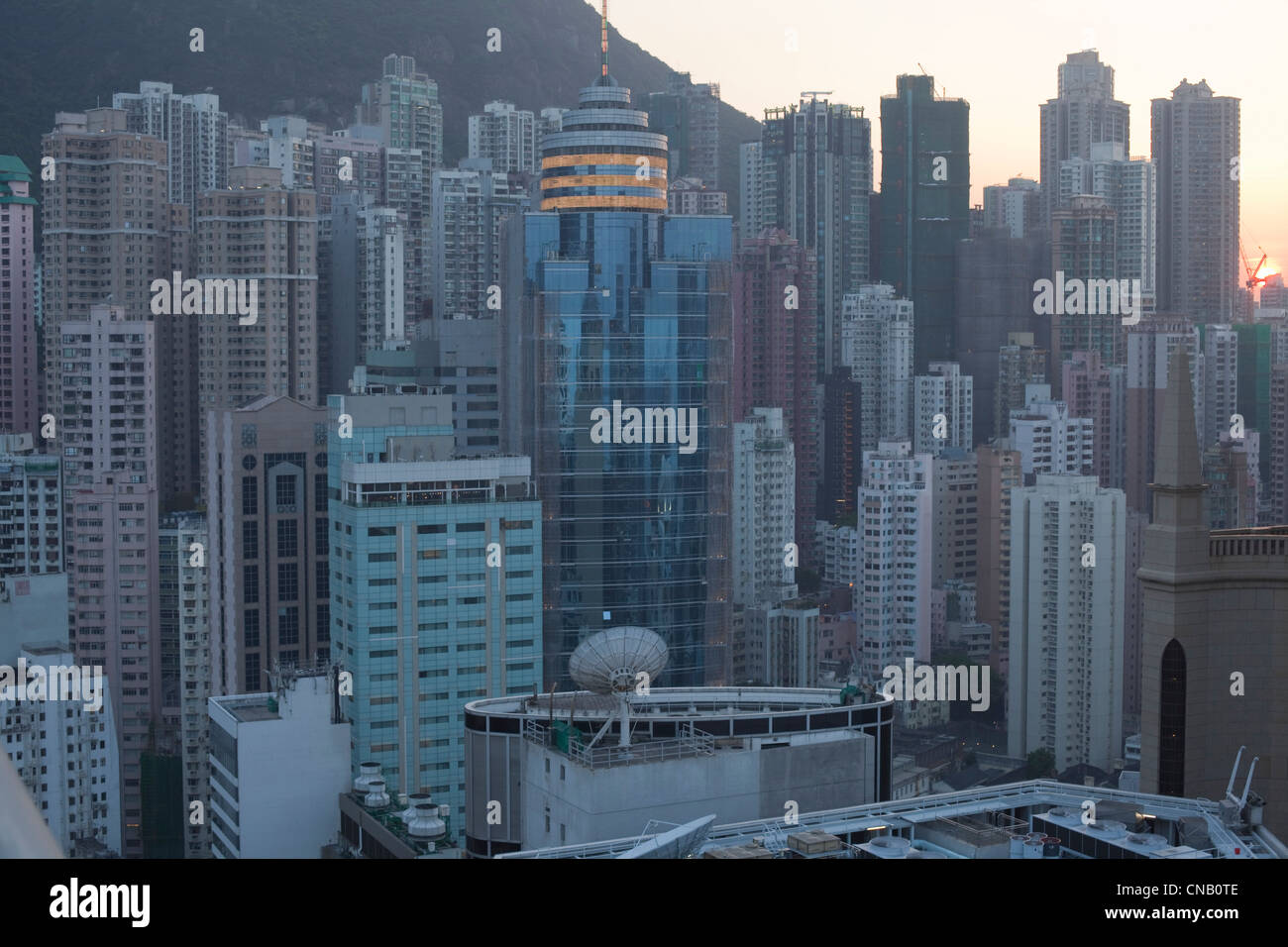 Luftaufnahme der städtischen Wolkenkratzer Stockfoto