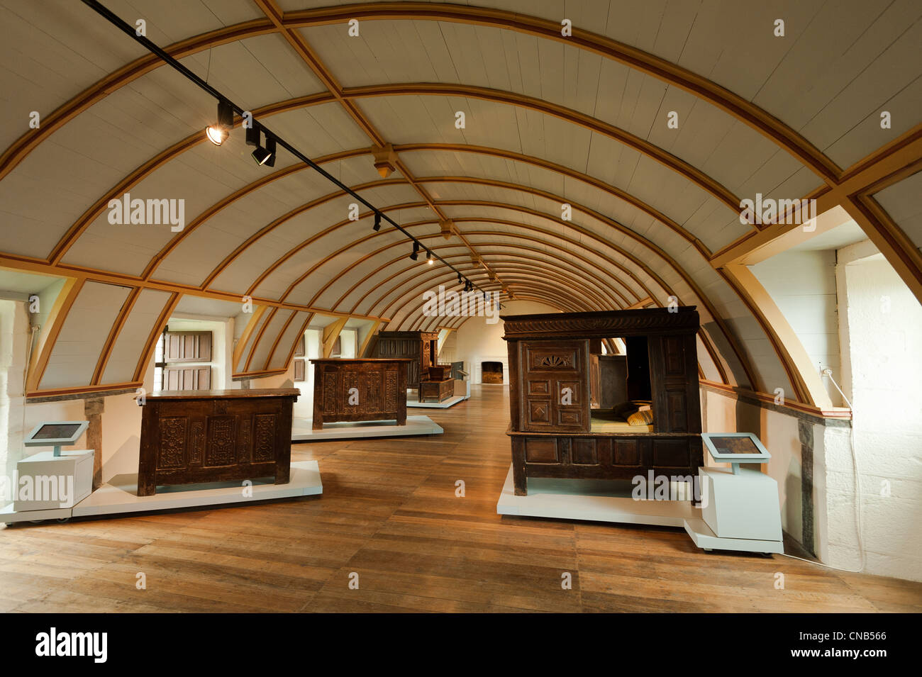 Frankreich, Finistere, Saint Vougay, antike Möbel in Kerjean Schloss Stockfoto