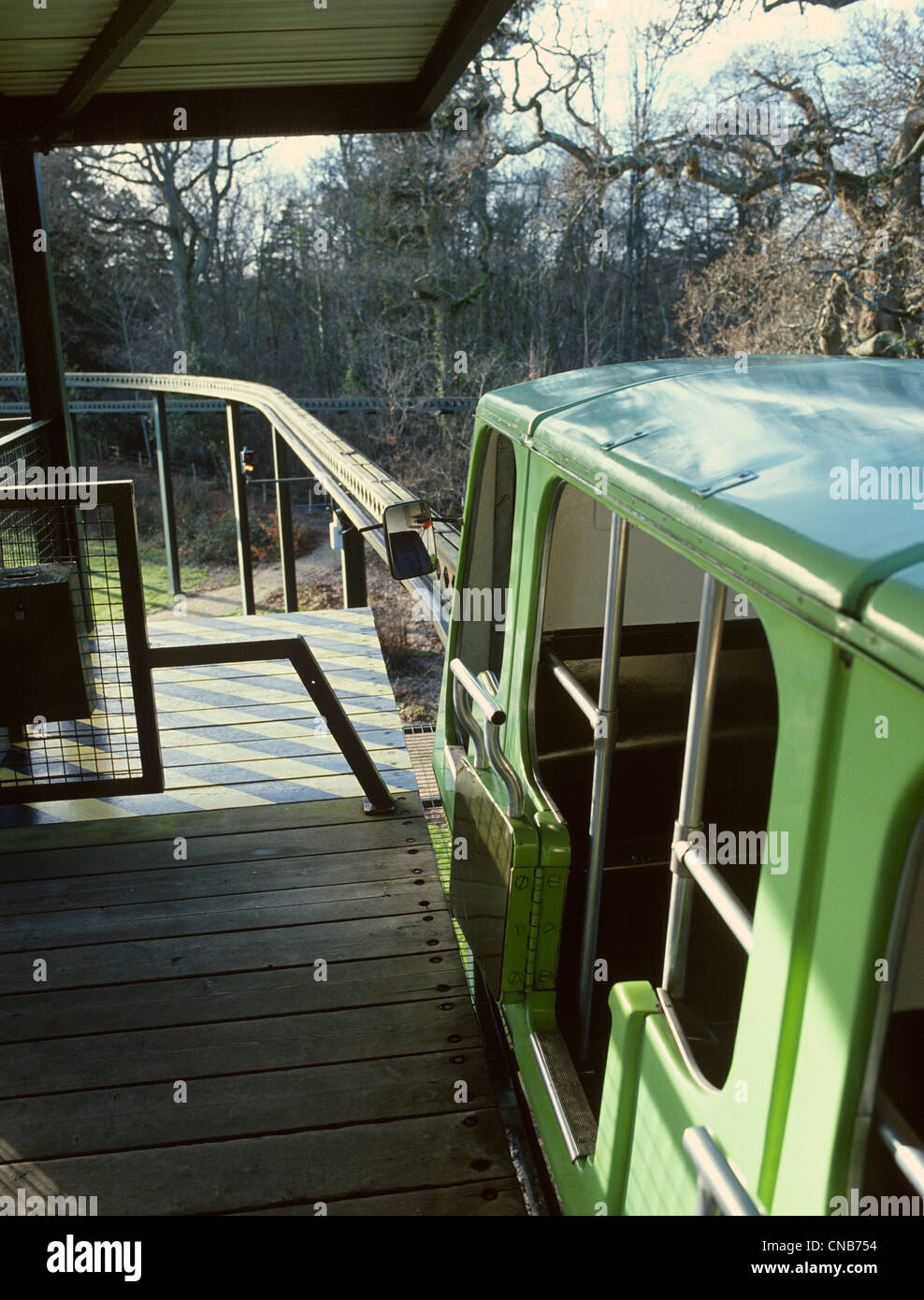 Beaulieu Hampshire National Motor Museum erhöhten Einschienenbahn und track Stockfoto