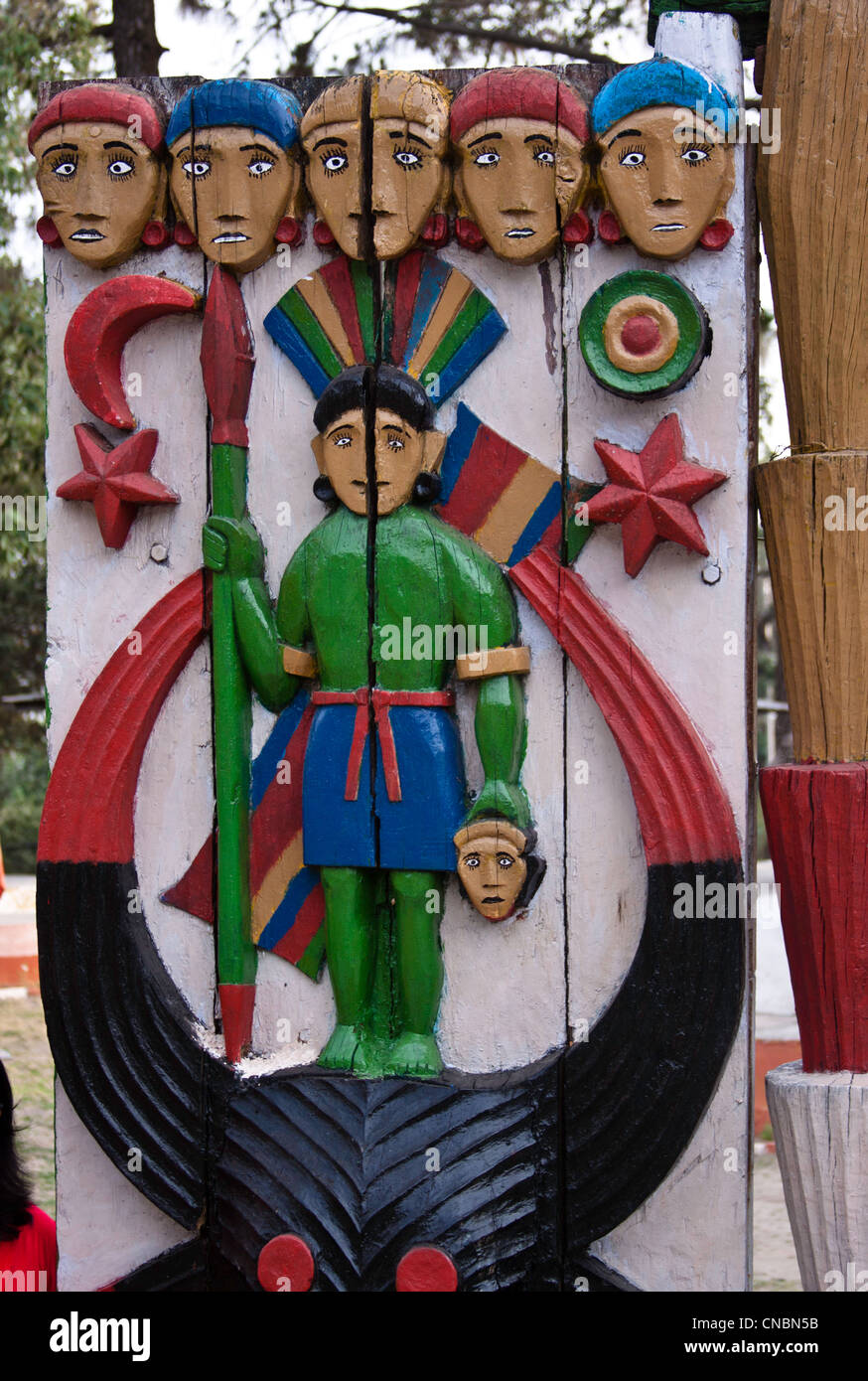 Dekoration auf Holztür in Lansdowne. Es hat Motive auf die Tür (das scheint der Planken gemacht werden) und sah sehr schön aus. Stockfoto