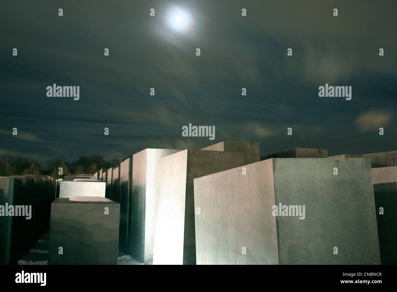 Das Denkmal für die ermordeten Juden Europas in der Nacht, Berlin, Deutschland Stockfoto