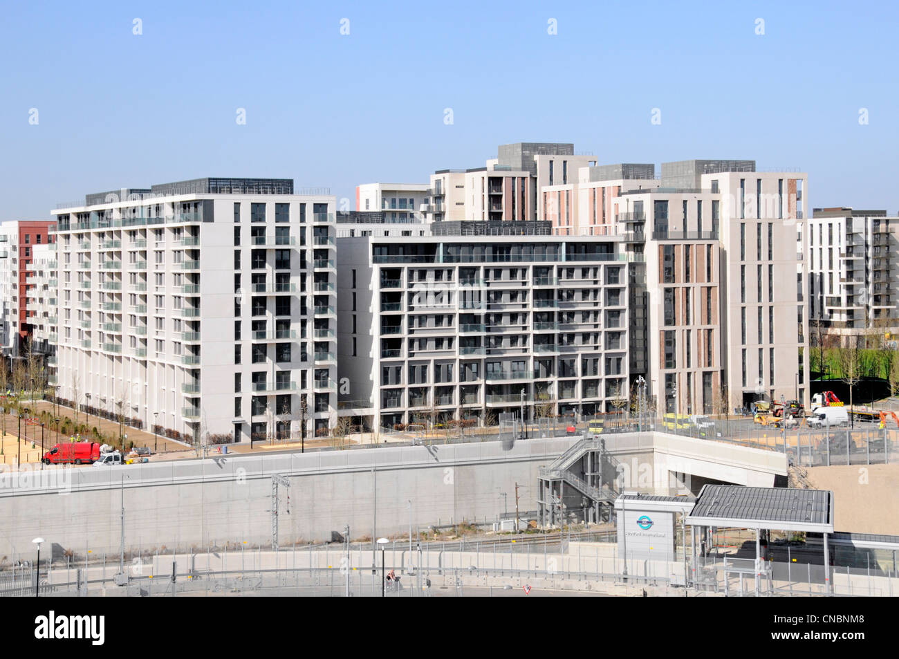 Apartments 2012 Olympics Athleten Dorf kurz vor Fertigstellung Baustelle & Legacy Sustainable Homes Level 4 Stratford East London Großbritannien Stockfoto