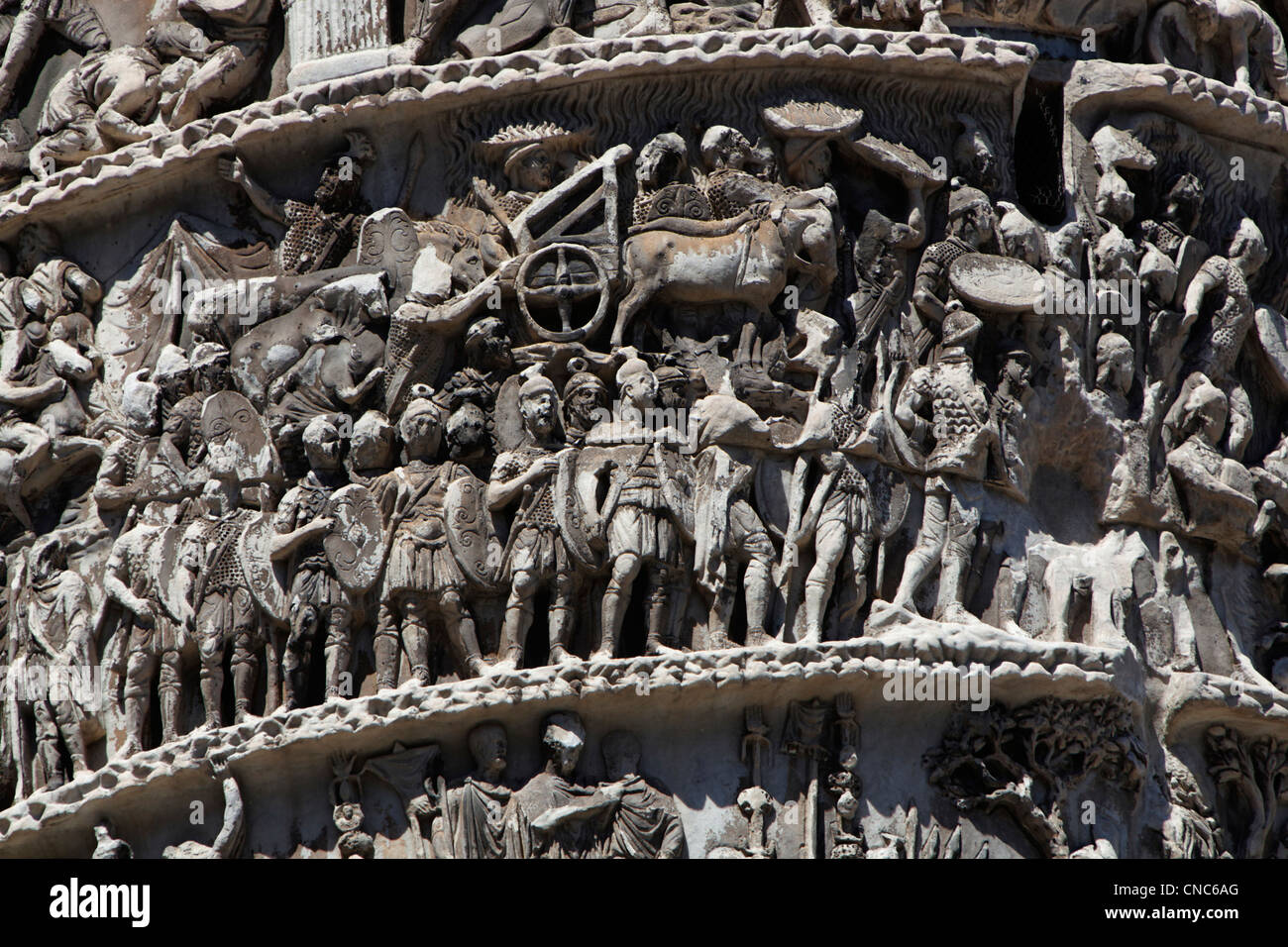 Italien, Latium, Rom, Altstadt Weltkulturerbe von UNESCO, Piazza Colonna, close-up der Spalte von Marcus Stockfoto