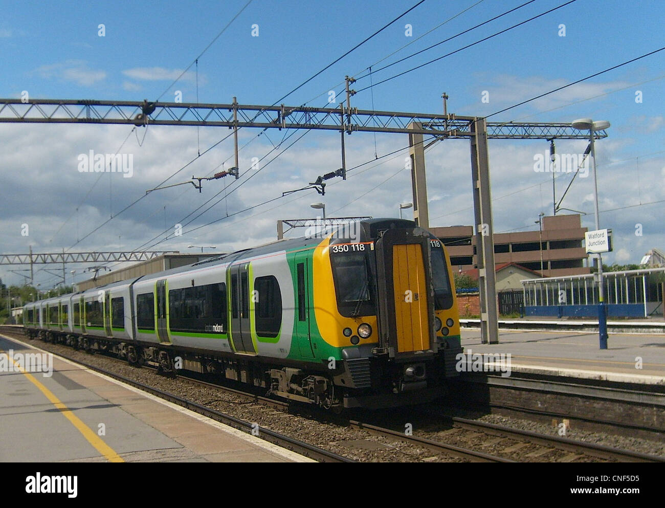 Londoner Midland Klasse 350/1 Desiro Nr. 350118 bei Watford Junction. Stockfoto