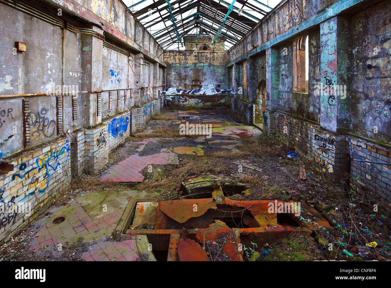 Einsamen und verlassenen industriellen Workshop, Govan Glasgow, Schottland Stockfoto