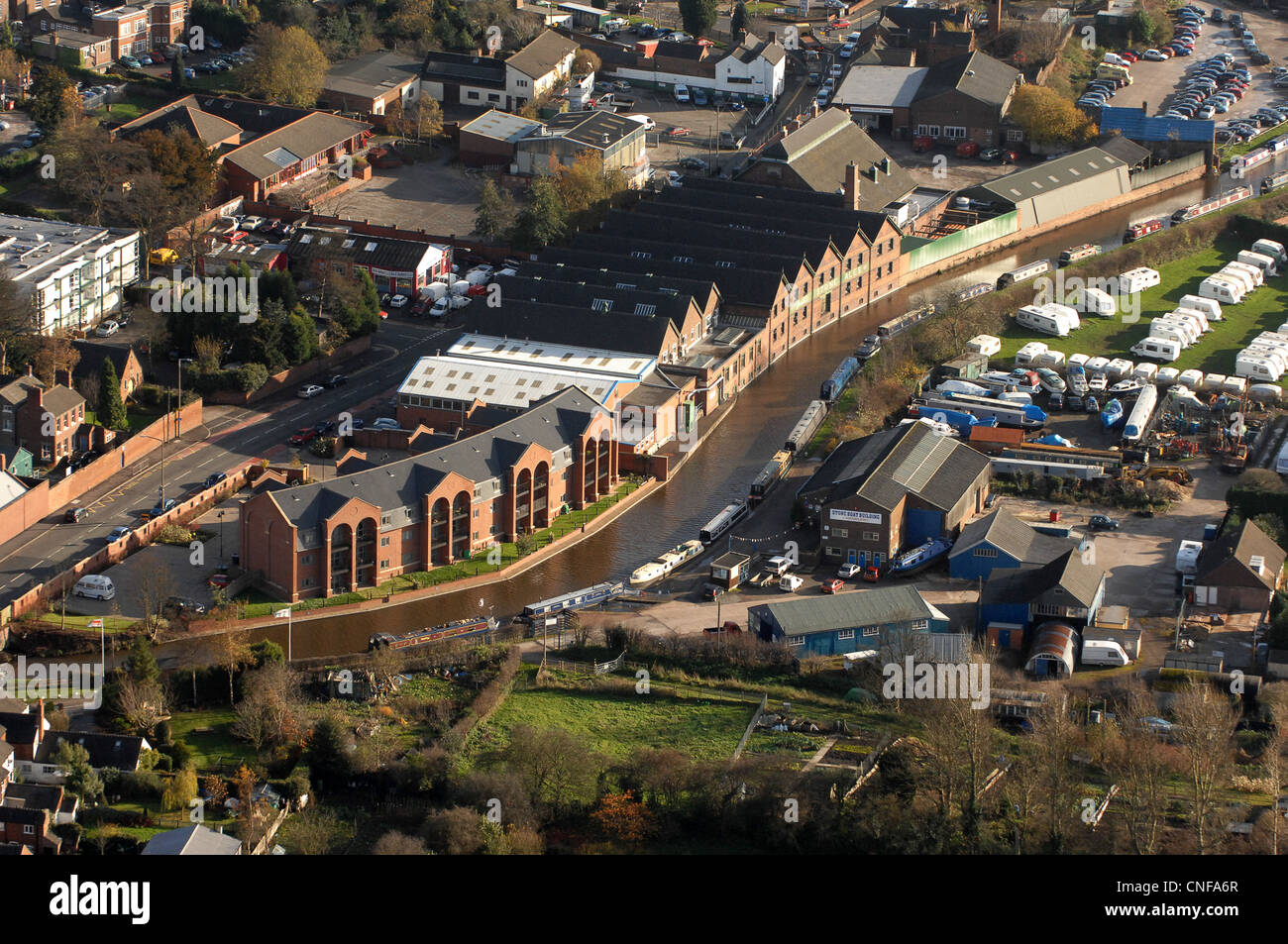 Eine Luftaufnahme des Trent & Mersey Canal in Stein Staffordshire Uk Stockfoto