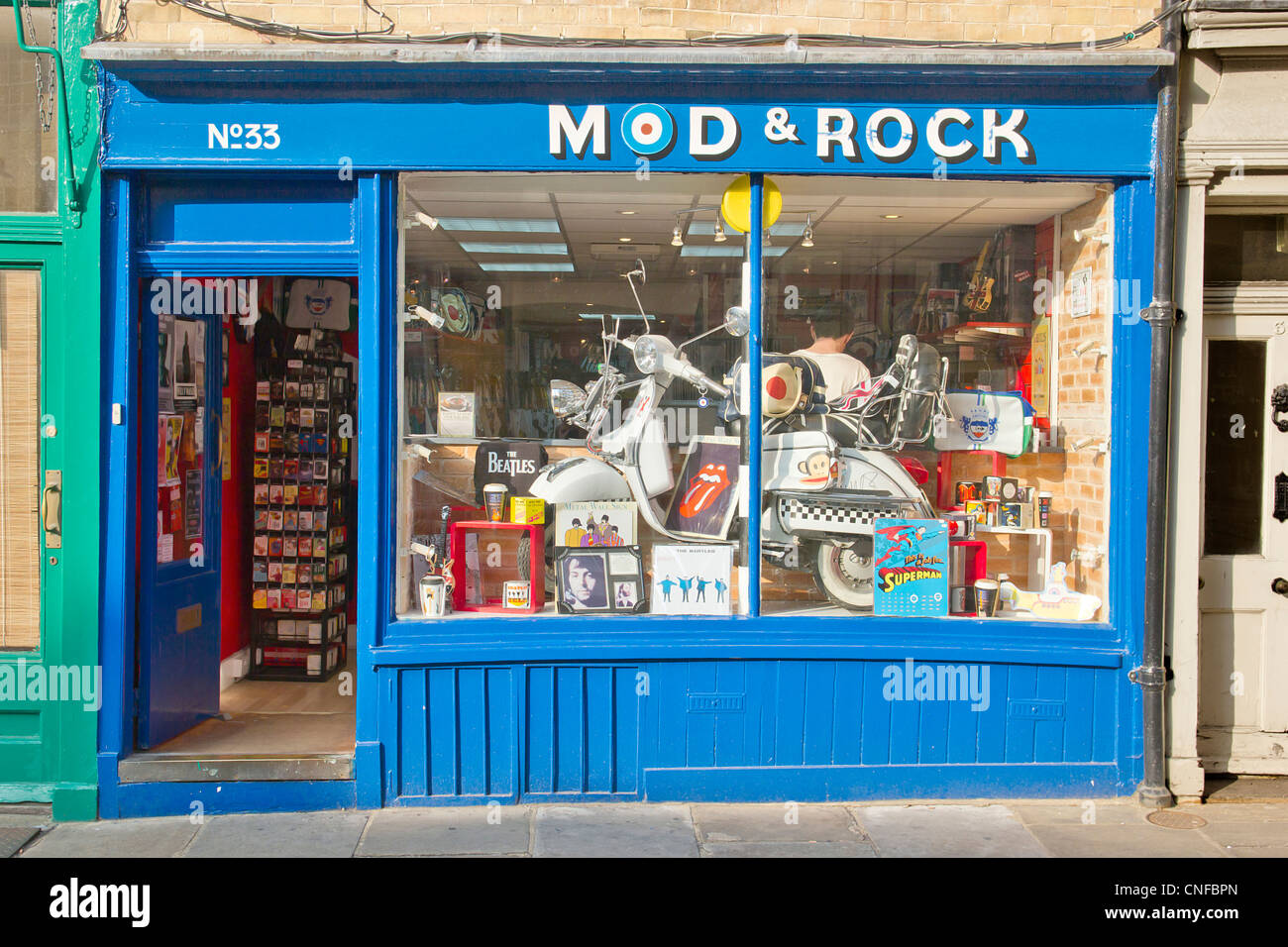 Mod und Rock. Mods und Rocker Memorabilia Shop in Canterbury UK. Musik-Lamberetta-Vespa-Roller. Fachgeschäft Stockfoto