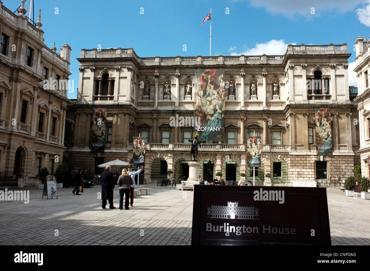 Burlington House Piccadilly London Vereinigtes Königreich 2012 Stockfoto