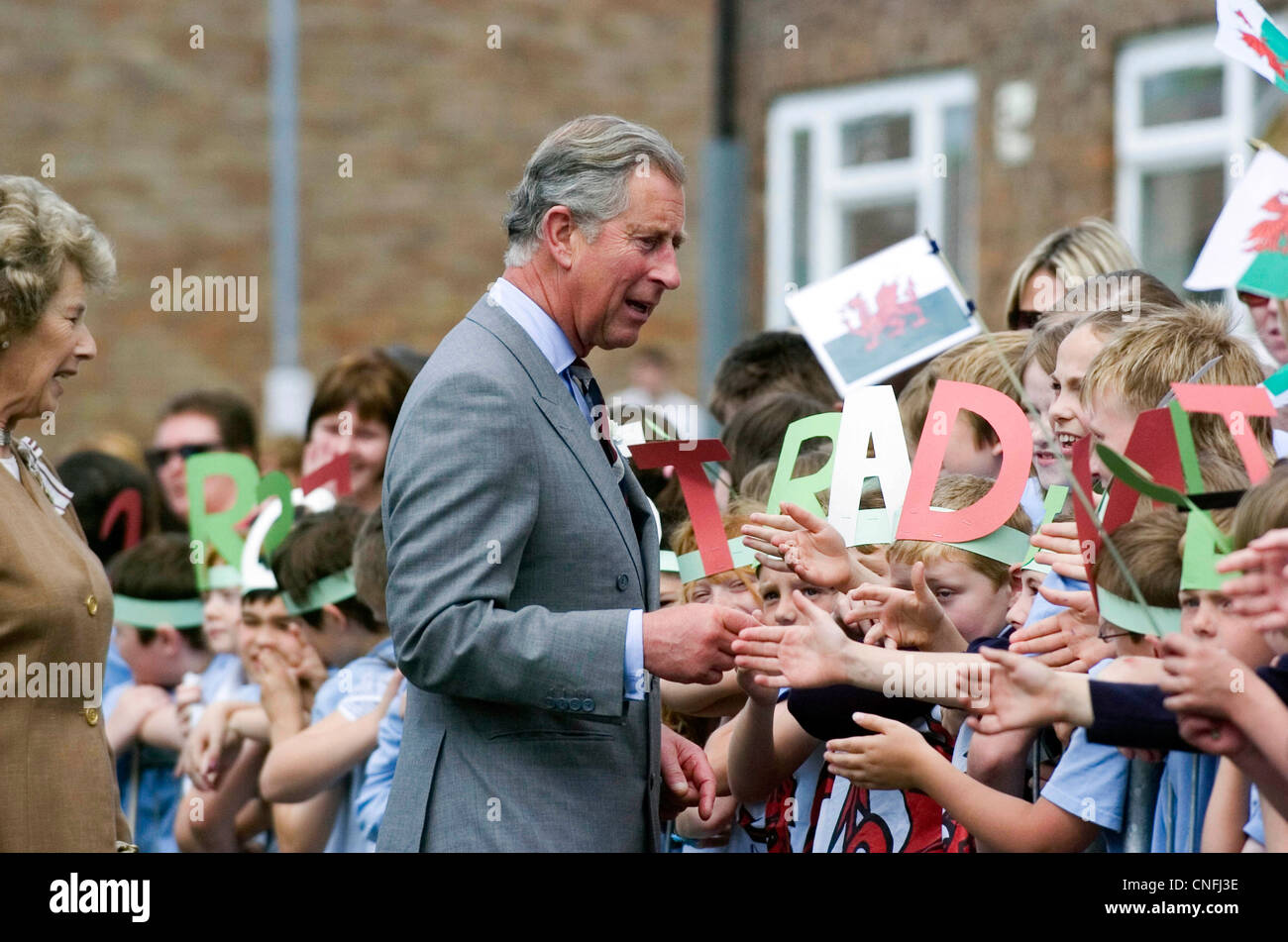 Prinz Charles in einem königlichen Besuch Ystradgynlais, South Wales, UK. Stockfoto