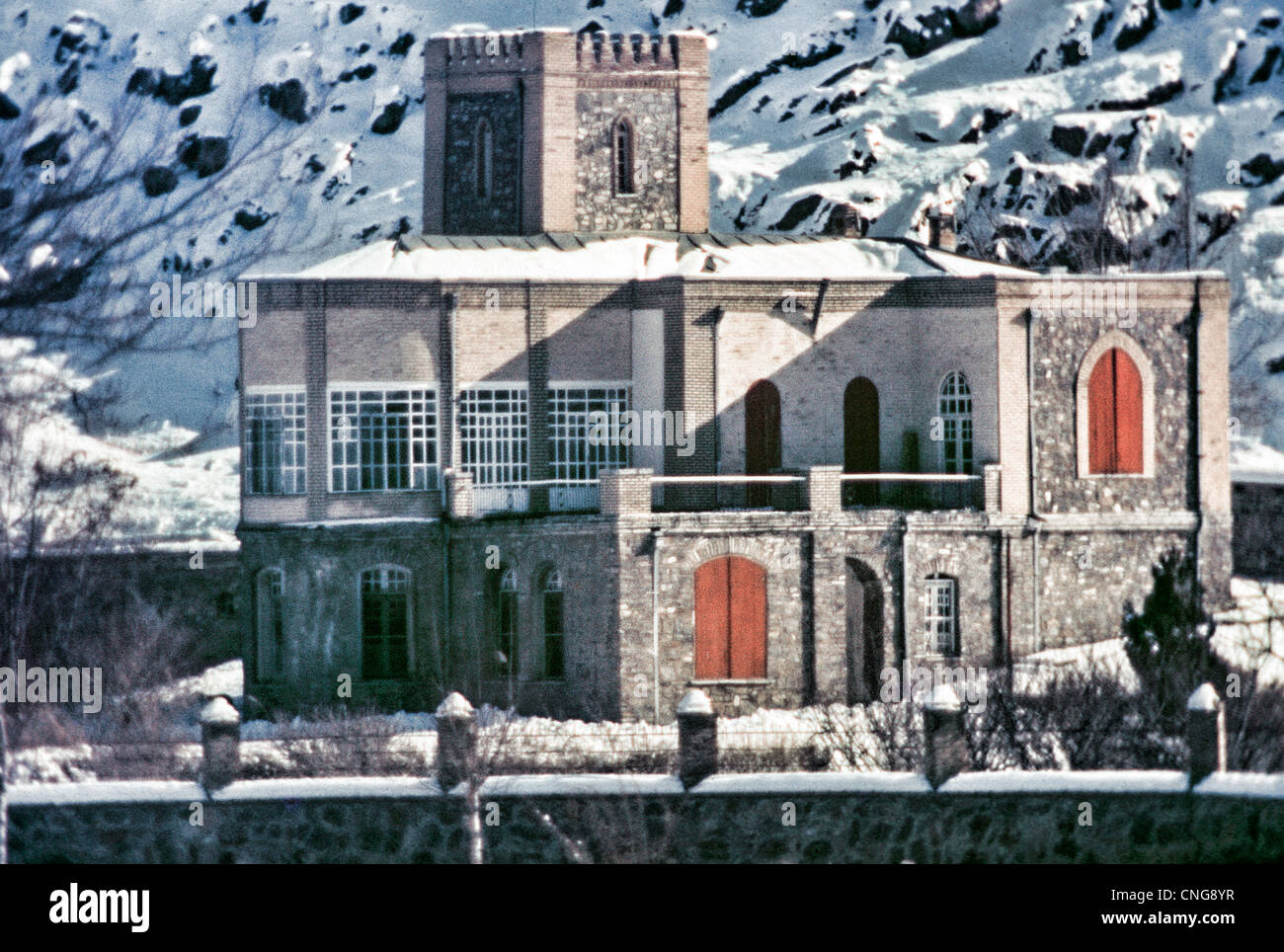 IRAN, ARAK: Anwesen am Stadtrand von Arak, Iran, war ein Privathaus, verwandelte sich in einen Park und dann eine muslimische Institut. Archivierung Stockfoto