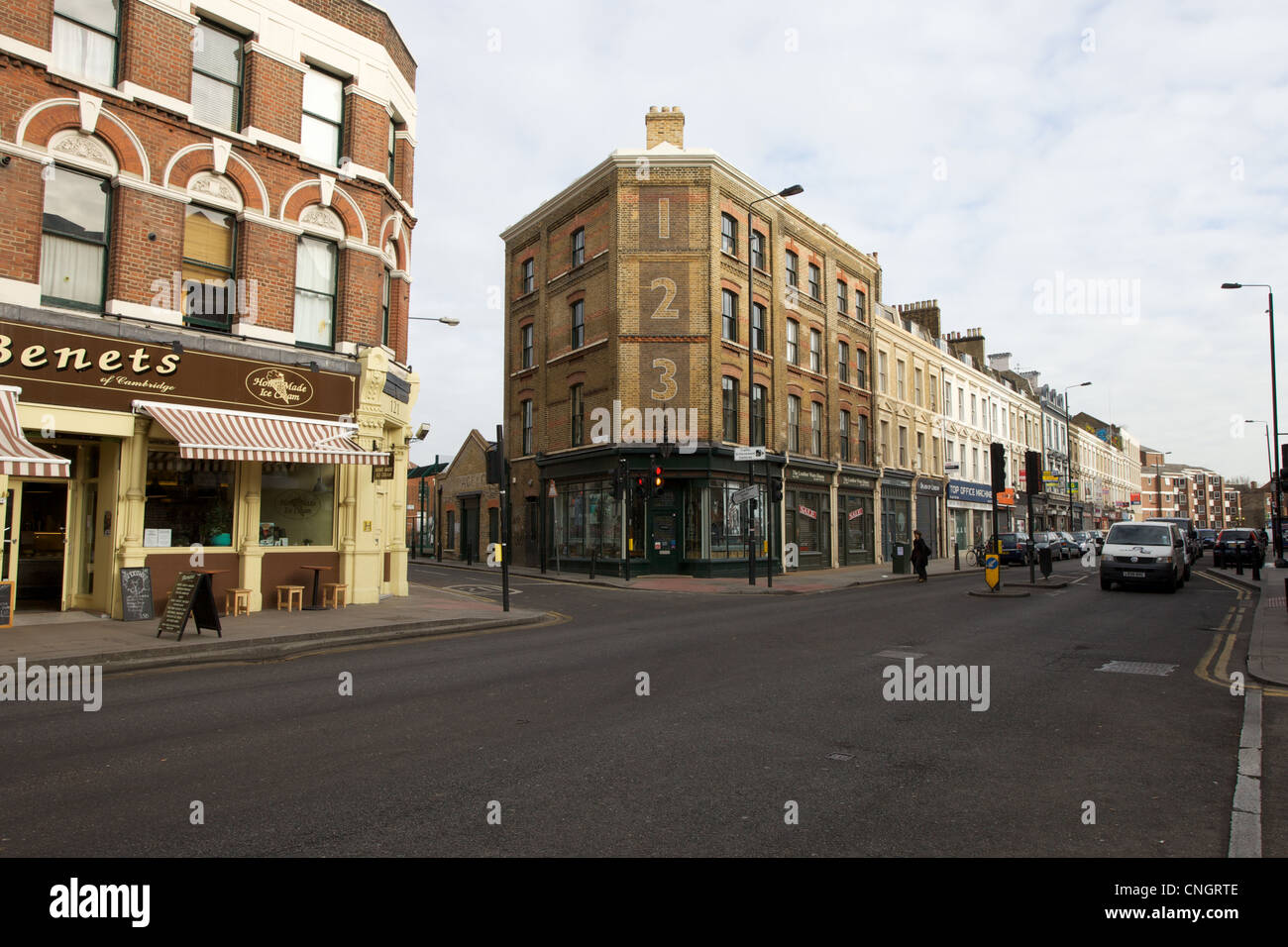 Gebäude an der Bethnal Green Road im Osten Londons, England. Stockfoto