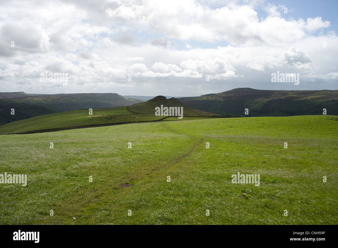 Das Moor über Ladybower Vorratsbehälter Rückblick auf Crook Hill im Peak District in Derbyshire Stockfoto