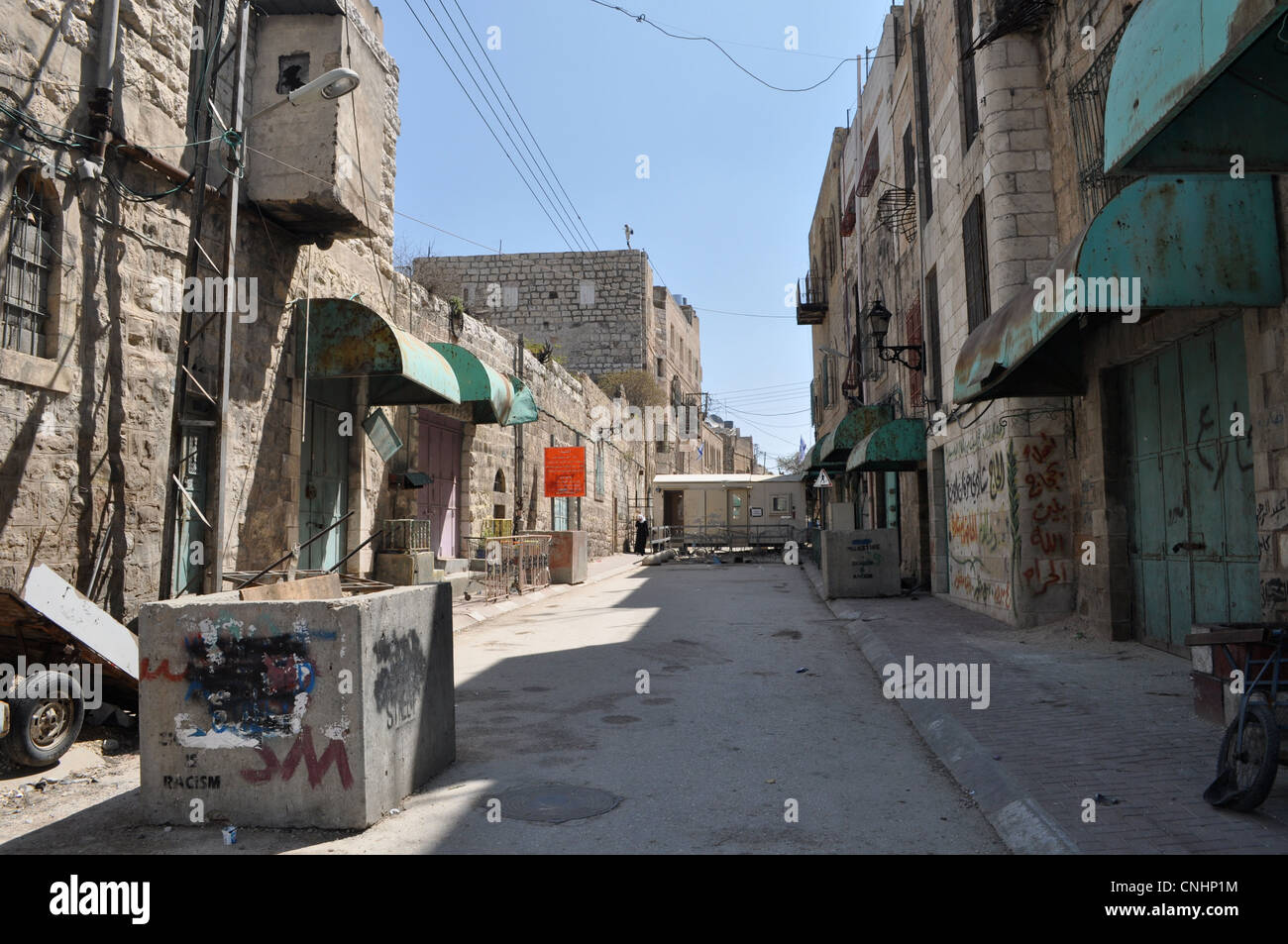 Von Hebron berüchtigten Al Shuhhada Straße verlassen durch israelische Siedler Besetzung der palästinensischen Städten solche Westjordanland, Israel Stockfoto