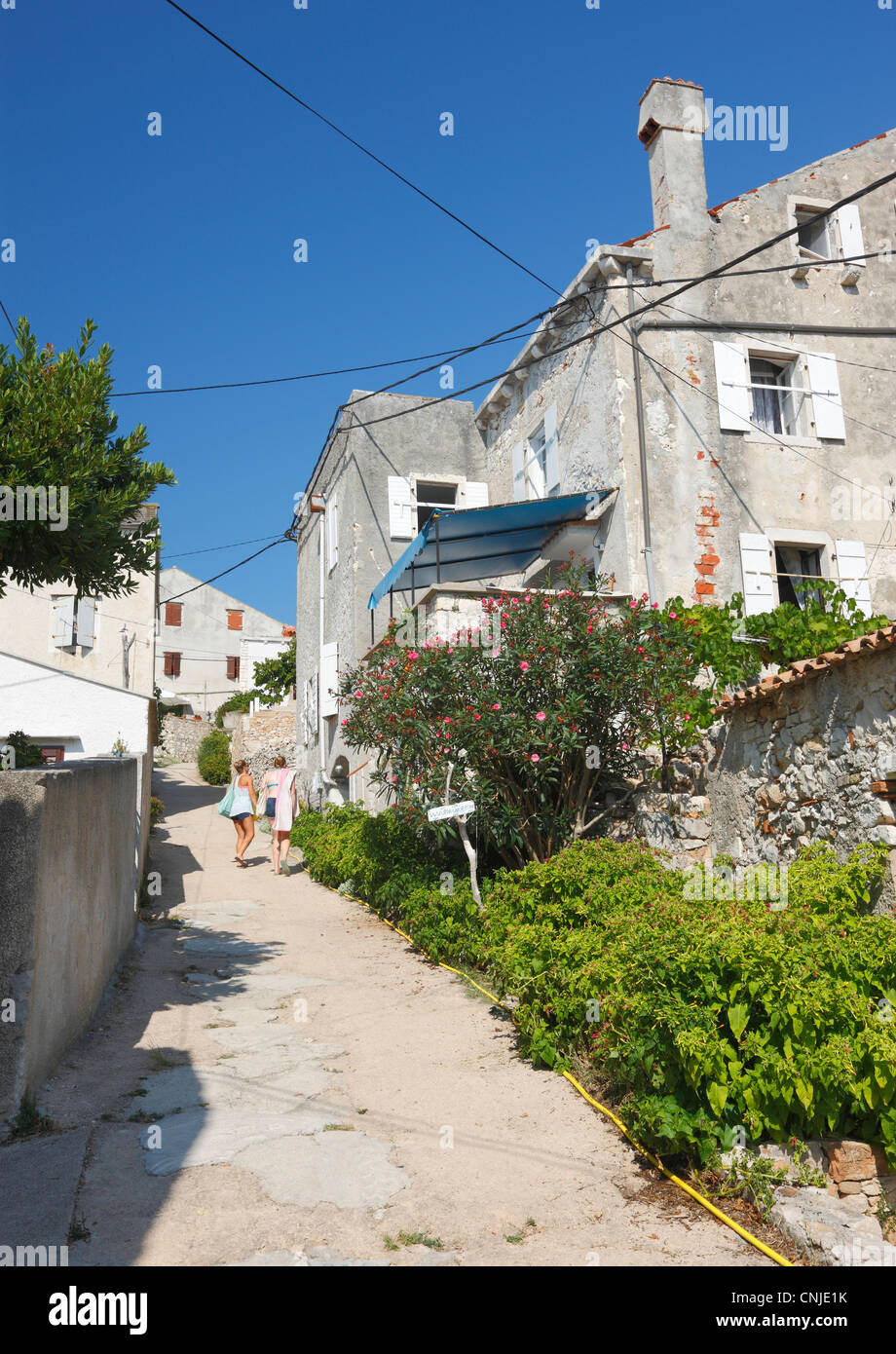 Unije Insel, alte Straße und Häuser Stockfoto
