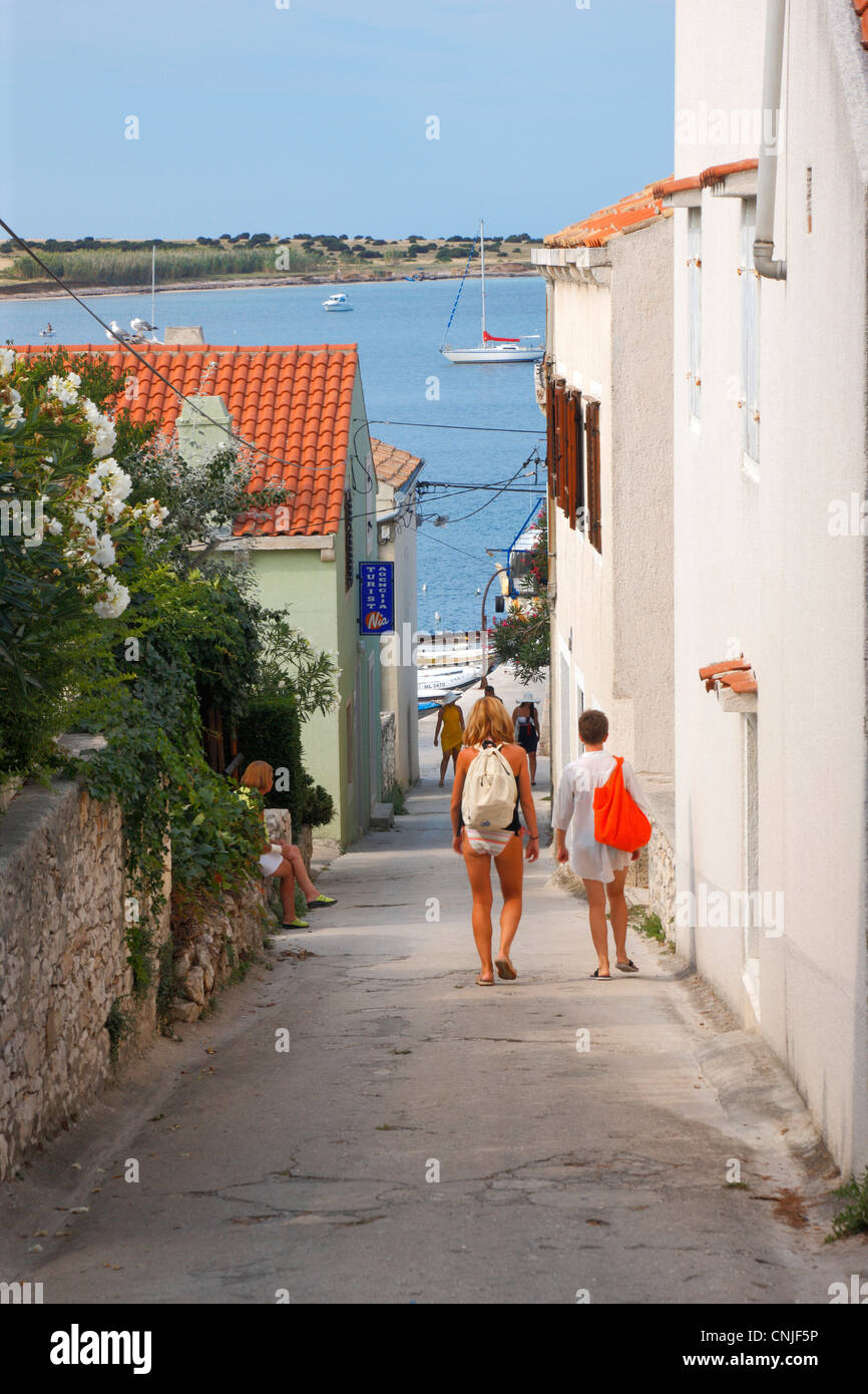 Alte Straße in Unije Insel Stockfoto