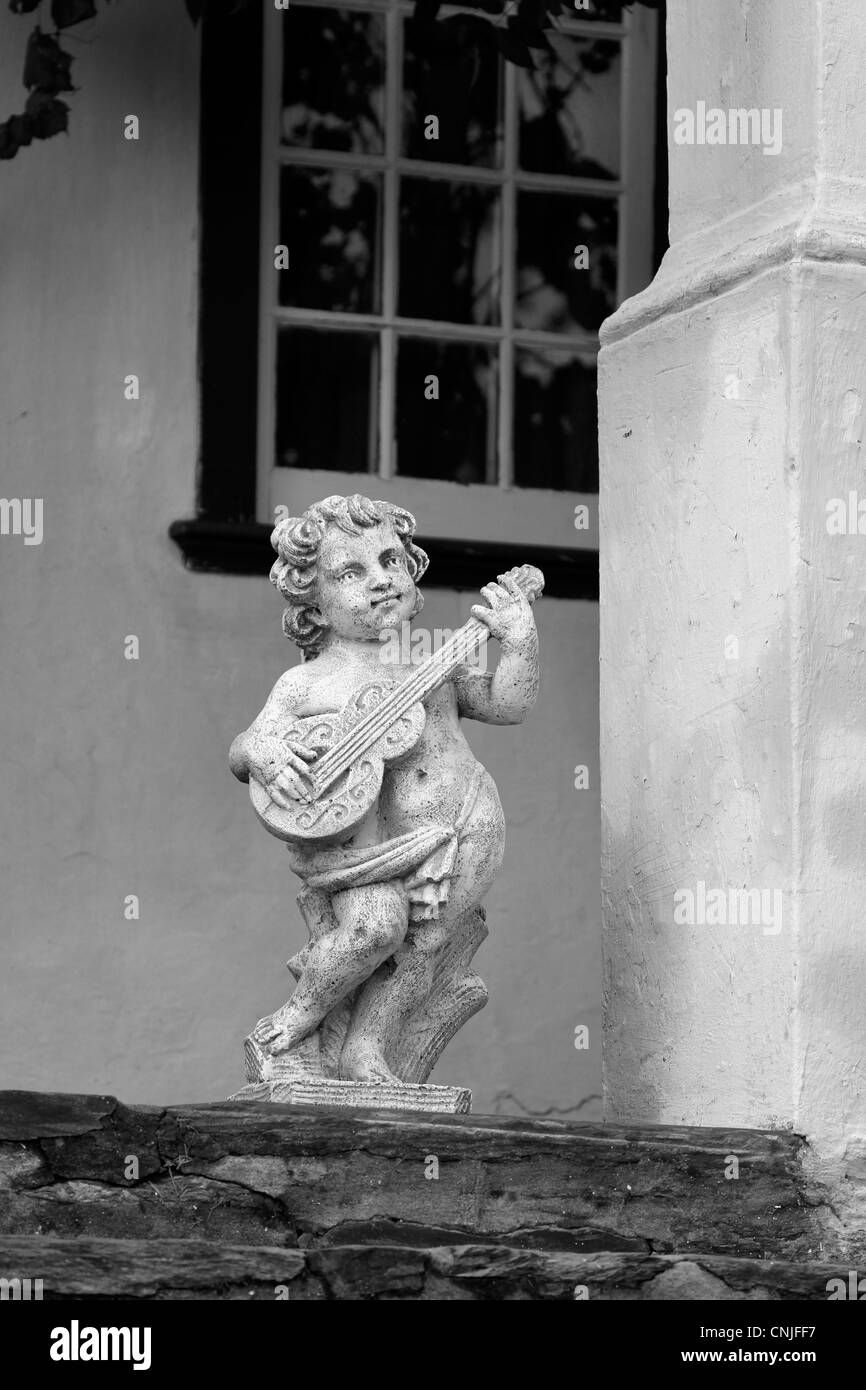 Schwarz-weiß Foto eines historischen Gebäudes in kerkstraat (Kirche Straße) in Tulbagh im boland Winelands, Südafrika. Stockfoto