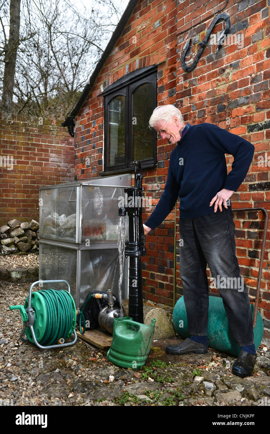 Re Using Eine Grundwasserpumpe Quelle Wasser Fur Einen Garten Im