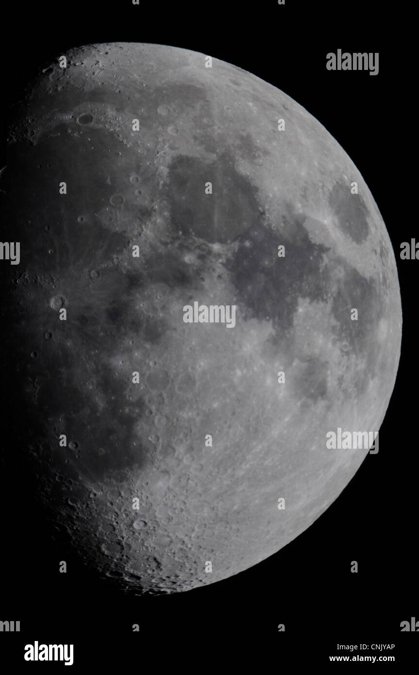 Der Mond von der Erde aus fotografiert. Stockfoto