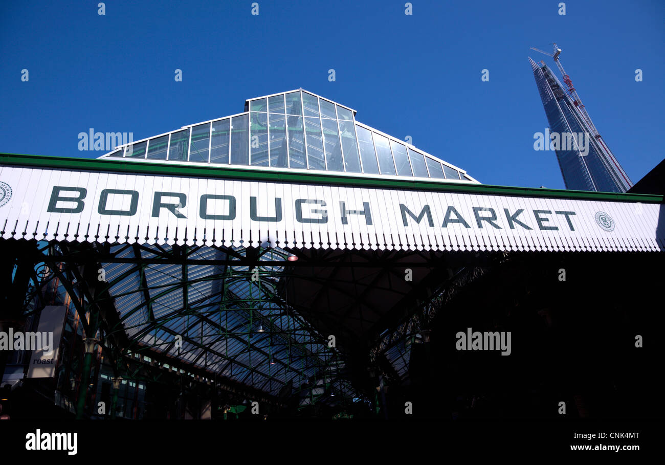 Borough Market und den Shard Southwark London England UK Stockfoto