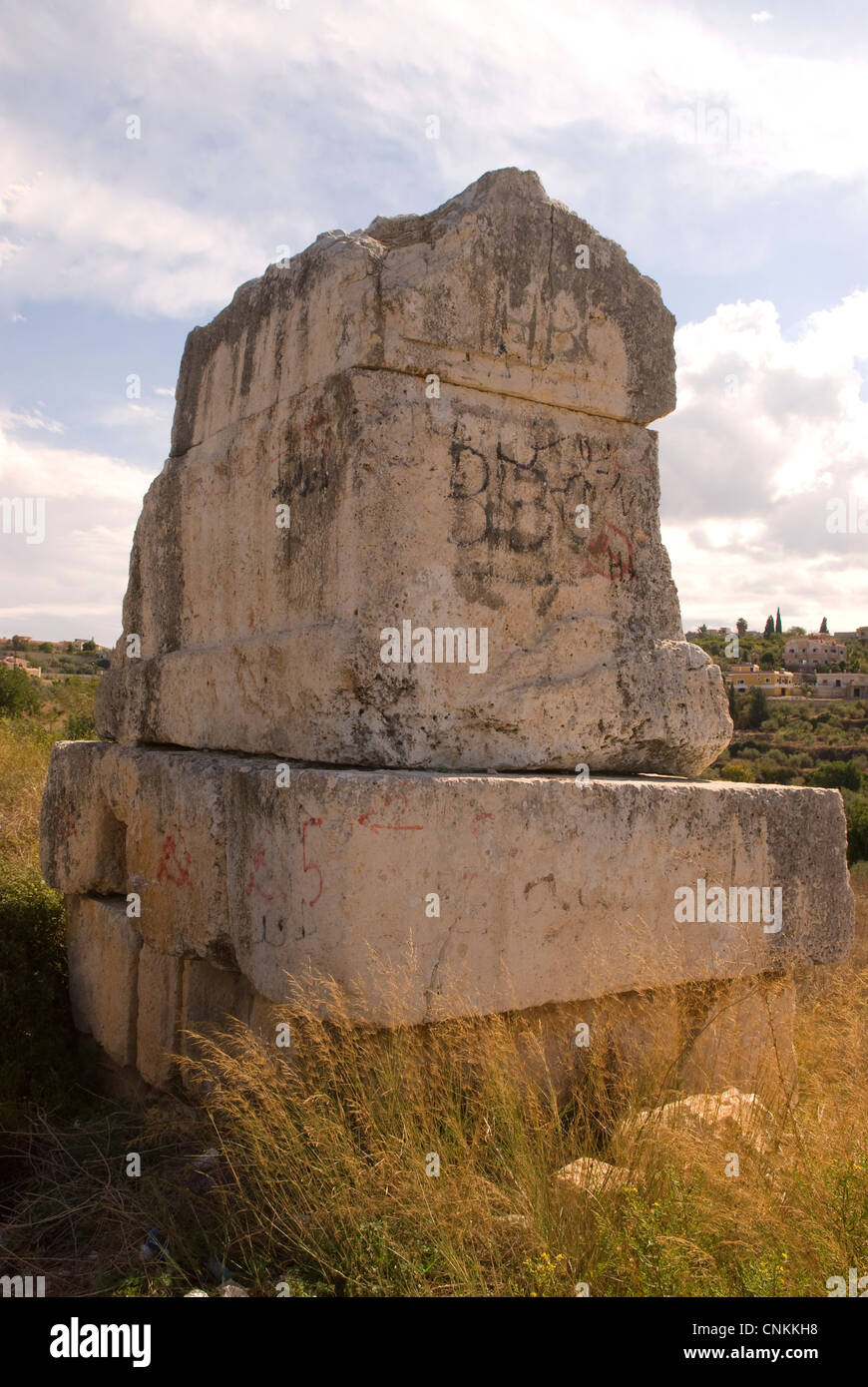 König Hiram's Tomb, der Phönizischen Königs gutgeschrieben mit Gebäude König  Salomons Tempel in Jerusalem, auf dem Weg nach Kana in der Nähe von Reifen  (Sauer), Südlibanon Stockfotografie - Alamy