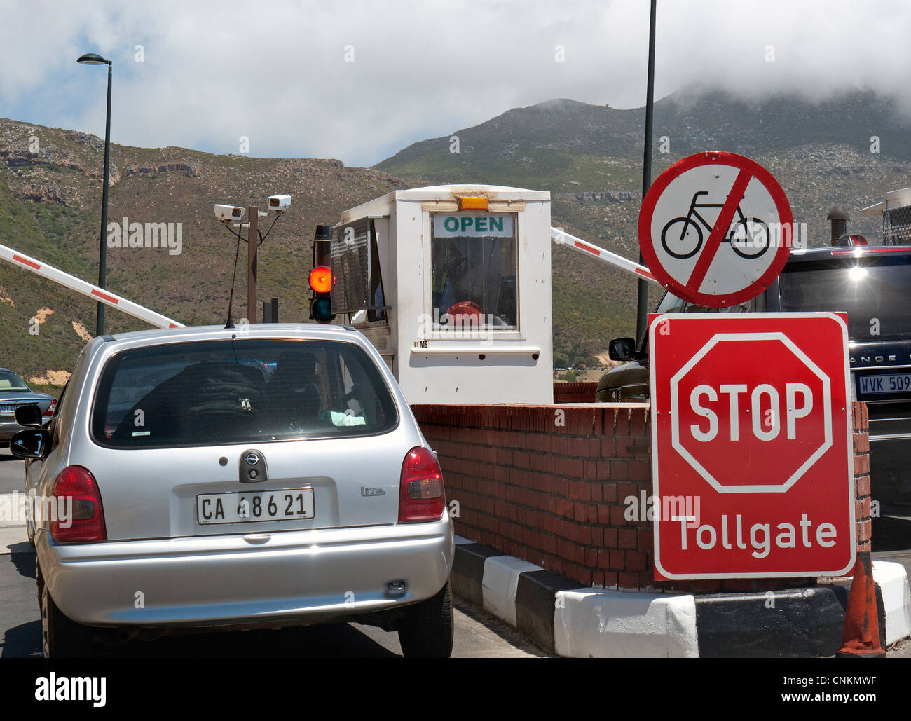 Mautstelle auf Chapmans Peak Drive eine beliebte touristische Fahrt Western Cape Südafrika Stockfoto