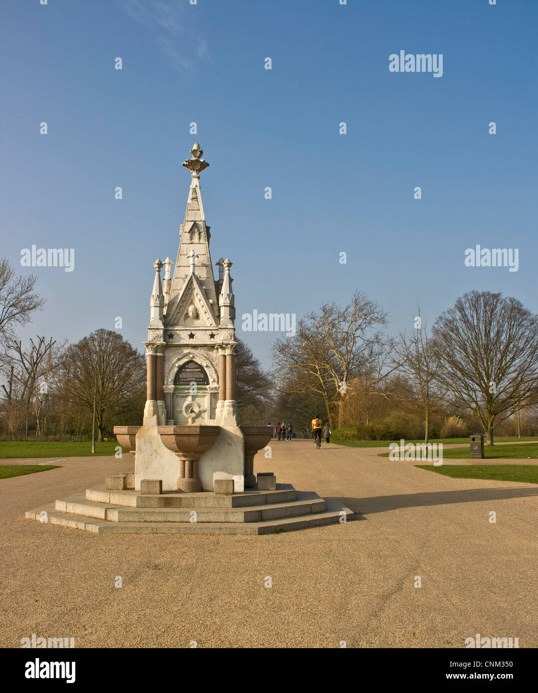 Bereit Geld Marmor und Granit Trinkbrunnen im Regents Park London England Europa Stockfoto