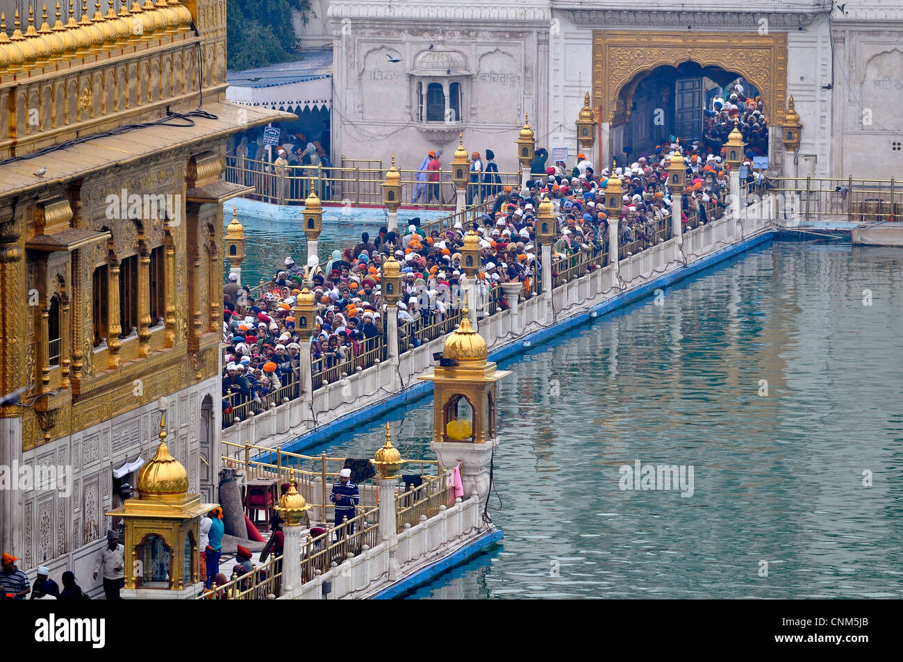 Asien Indien Punjab Amritsar Golden Tempel Bridge lernen, Hari Mandir Guru-wich Stockfoto