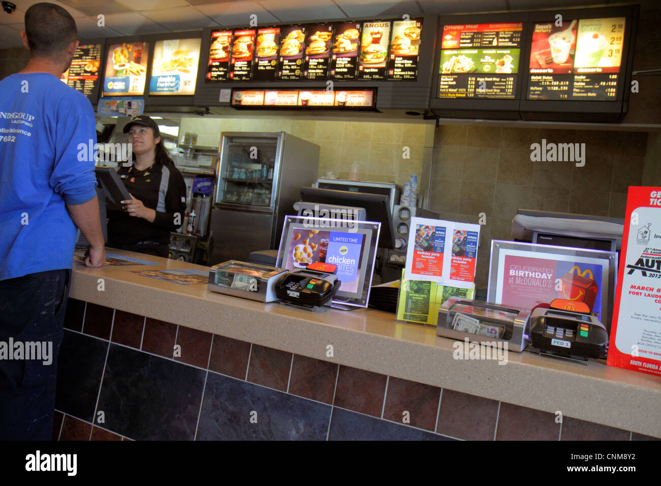 Fort Ft. Lauderdale Florida, McDonald's, Burger, Hamburger, Franchise, Fast Food, Restaurant Restaurants Essen Essen gehen Café Cafés Bistro, Theke, Menü, Stockfoto
