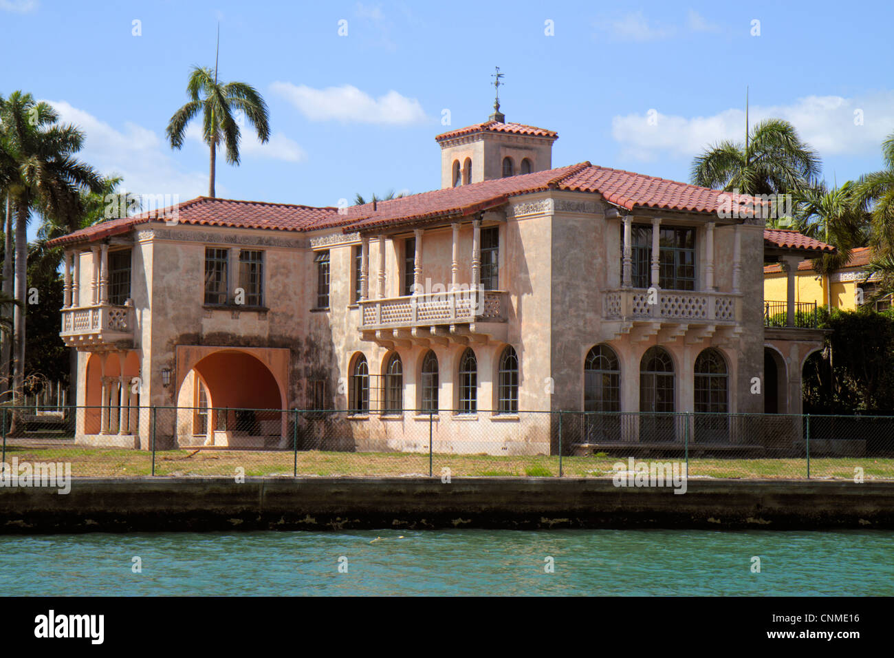 Miami Beach Florida, Biscayne Bay, Star Island, 22 Star Island Drive, Haus am Wasser, Herrenhaus, Berühmtheit, ältestes Haus auf der Insel, FL120331121 Stockfoto